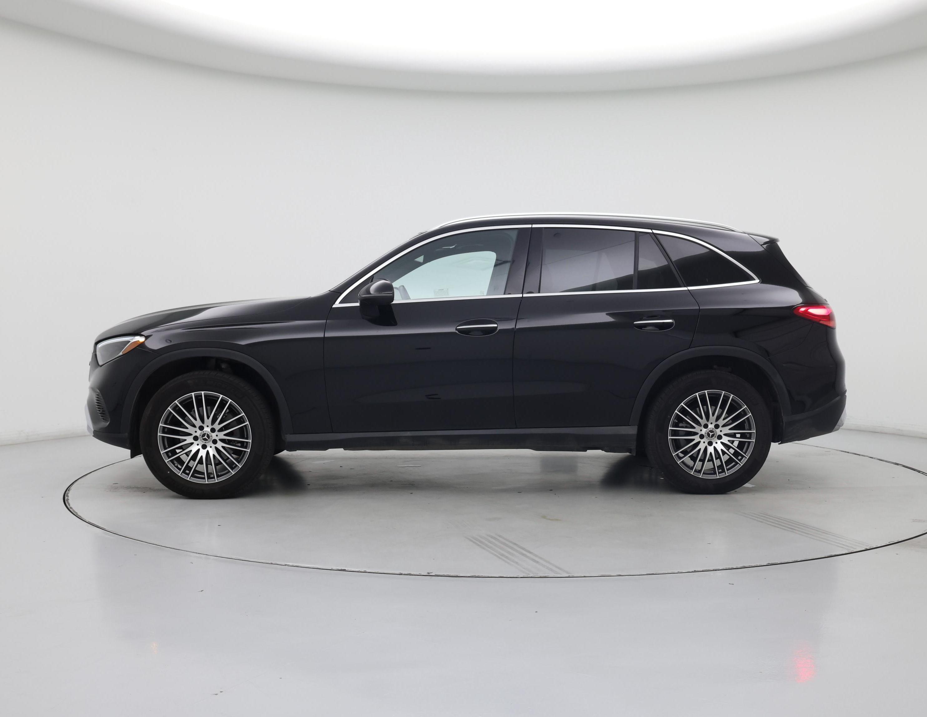 Thumbnail: 2024 Mercedes-Benz GLC - 3