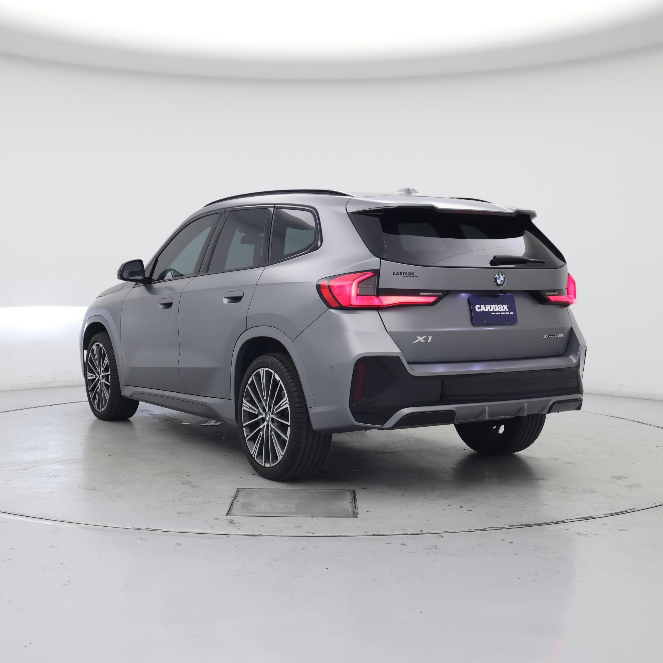 Thumbnail: 2023 BMW X1 - 2