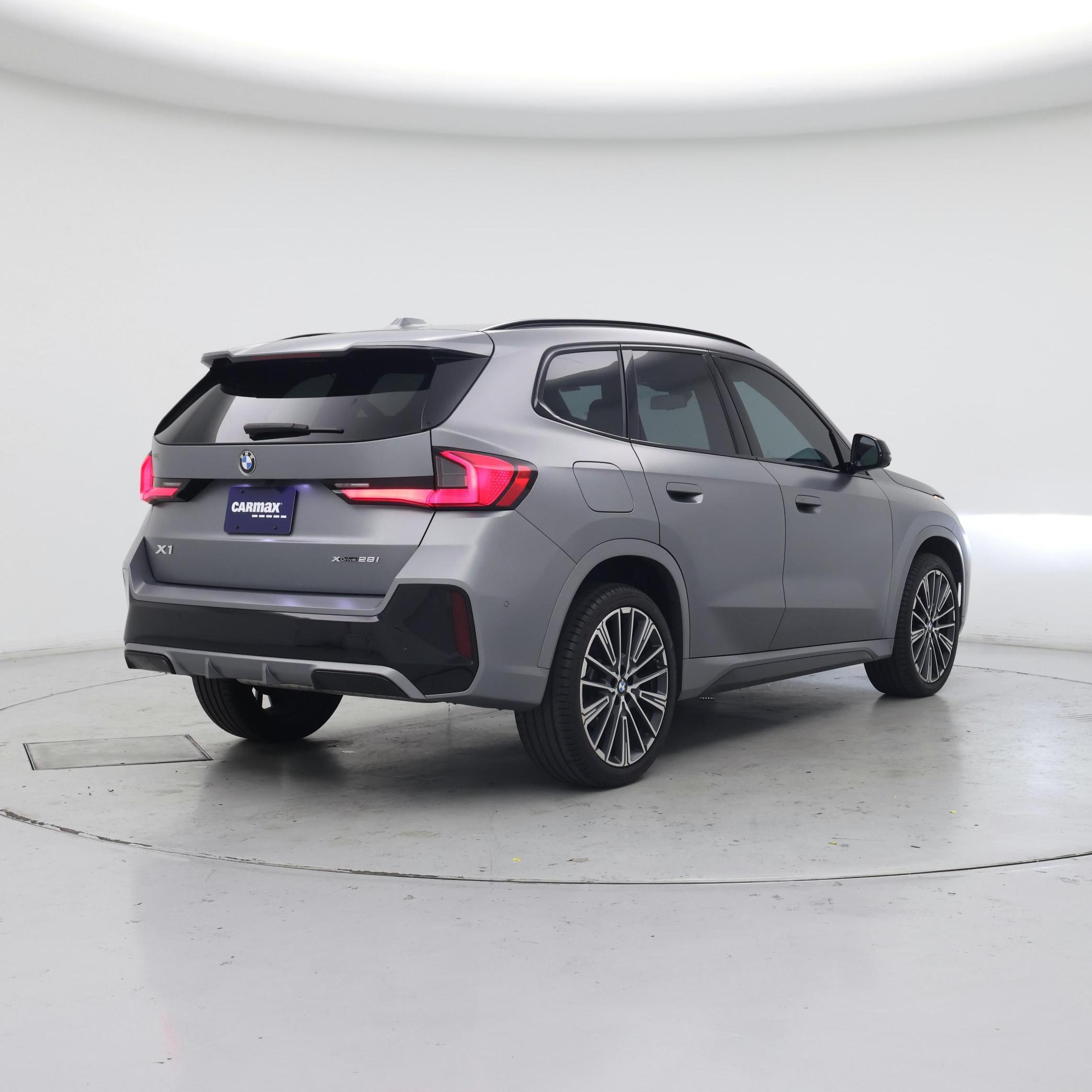 Thumbnail: 2023 BMW X1 - 8