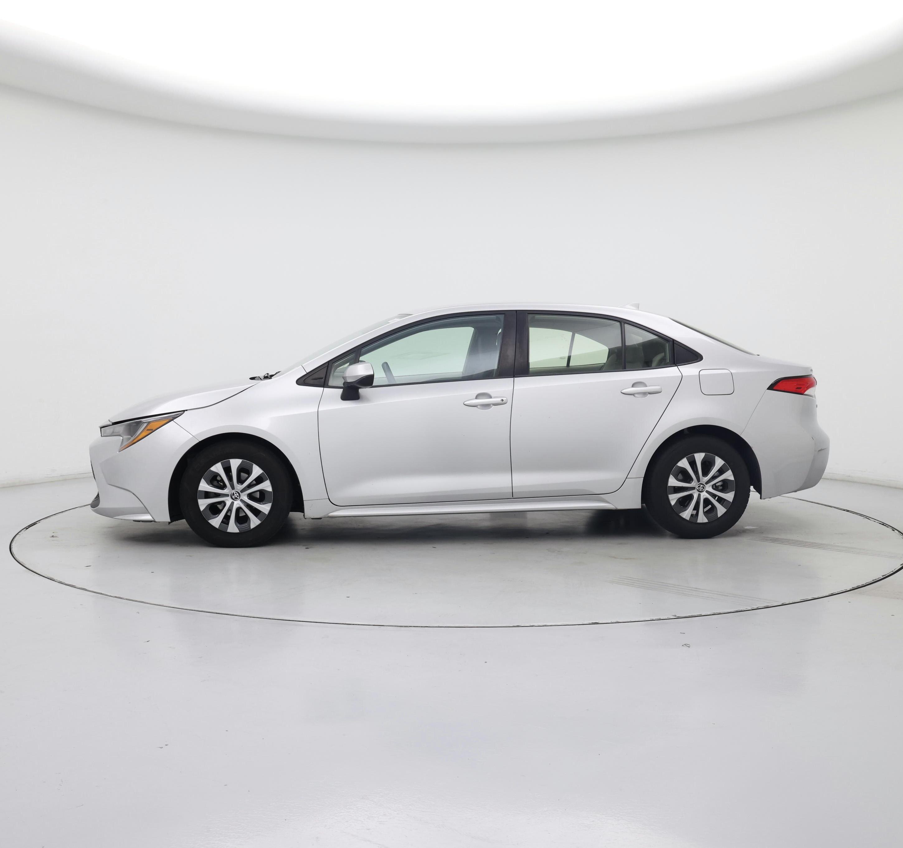 Thumbnail: 2022 Toyota Corolla - 3
