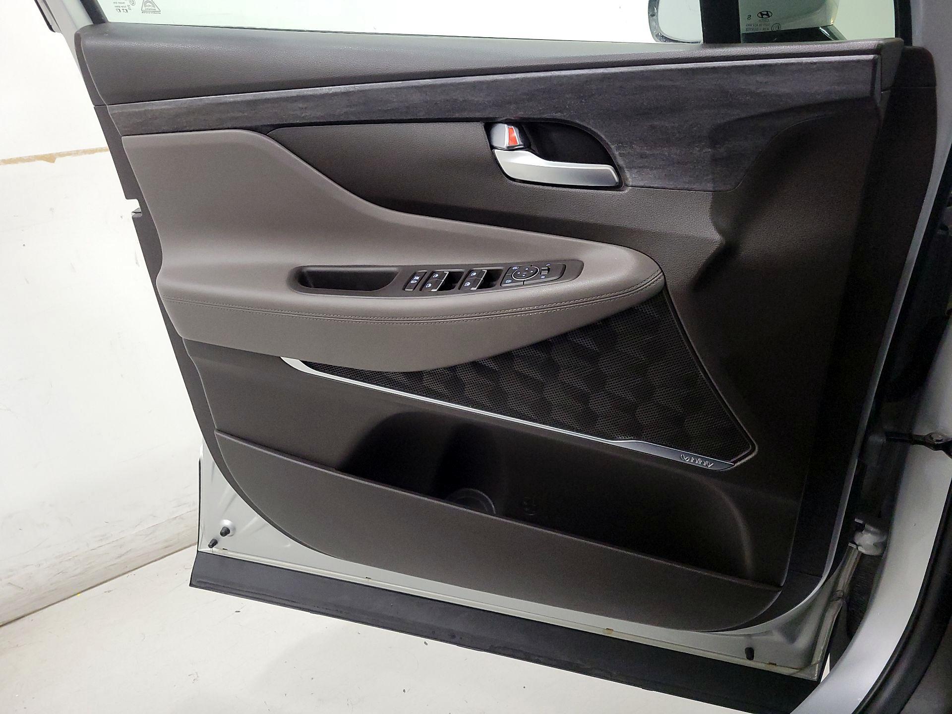 Thumbnail: 2019 Hyundai Santa Fe - 12