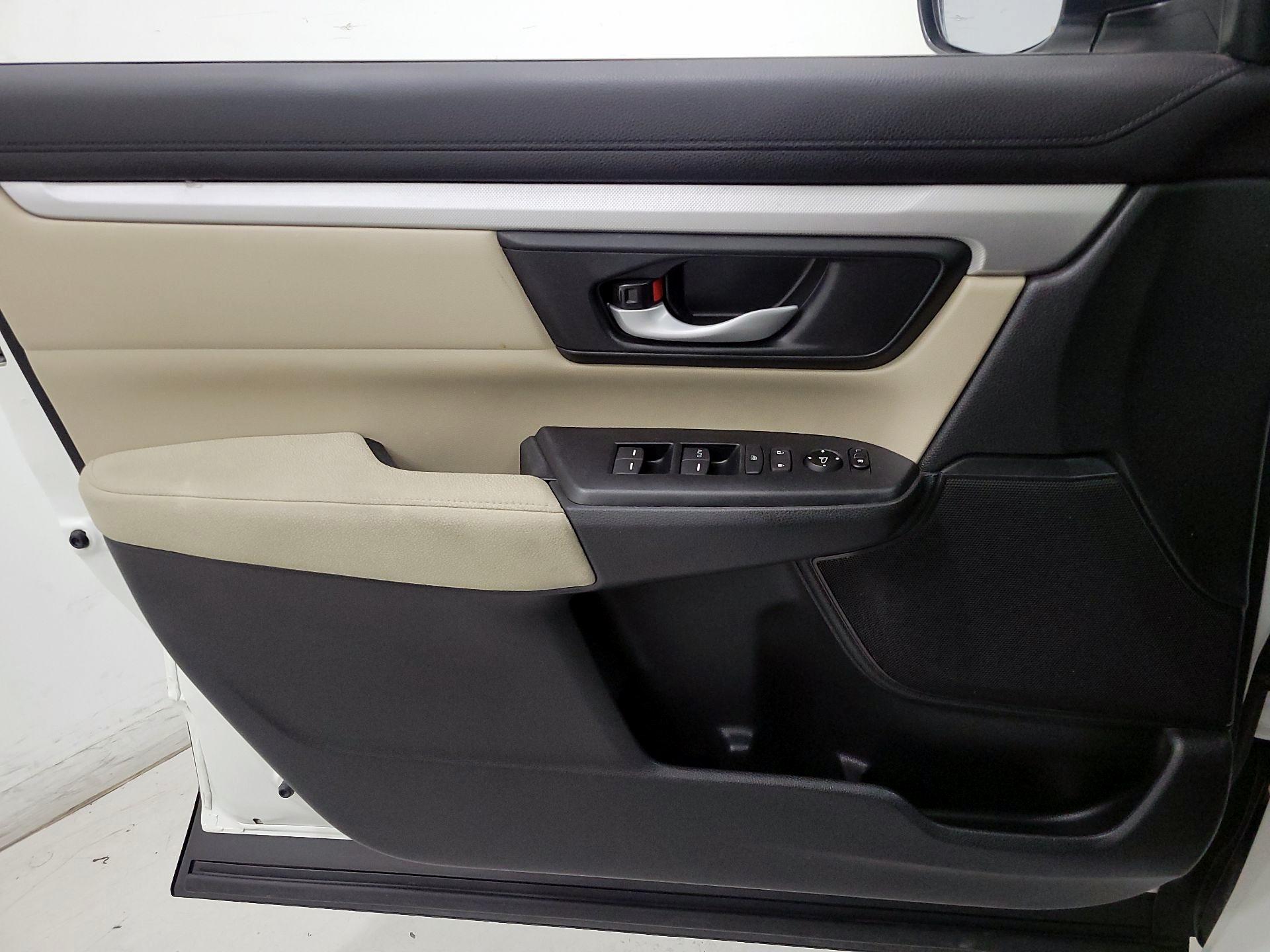 Thumbnail: 2017 Honda CR-V - 12