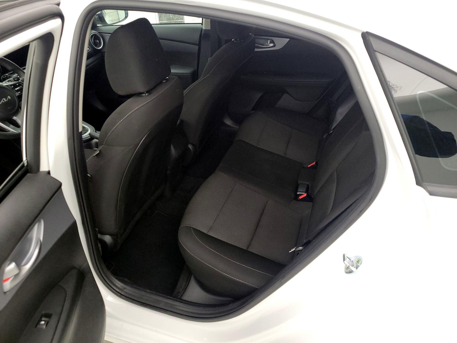 Thumbnail: 2023 Kia Forte - 19