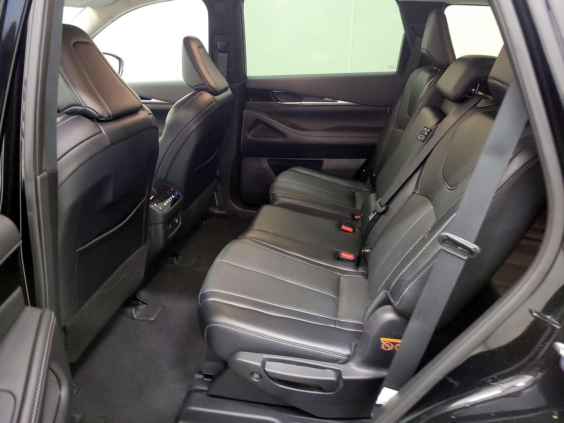 Thumbnail: 2023 INFINITI QX60 - 20