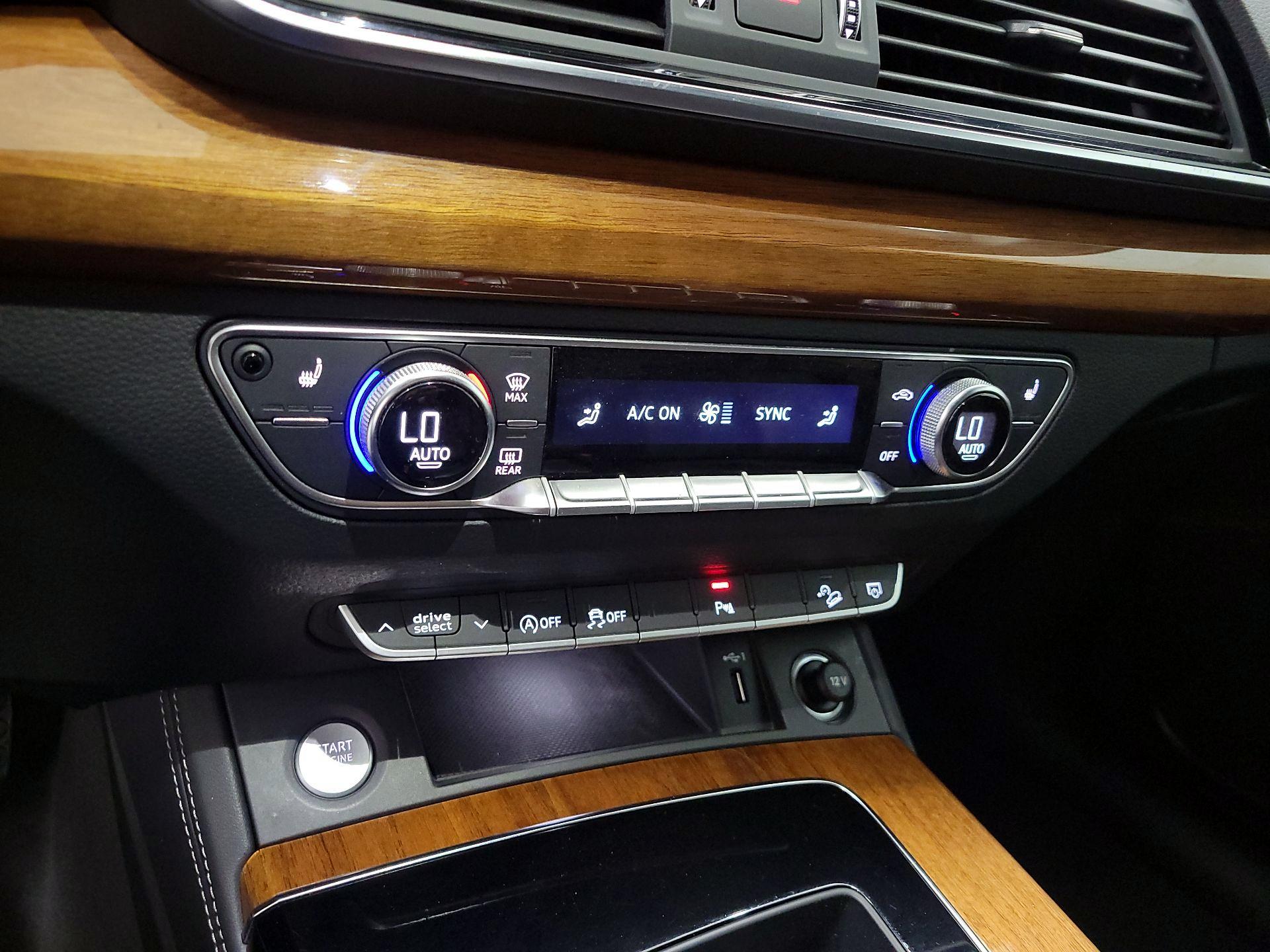 Thumbnail: 2021 Audi Q5 - 16