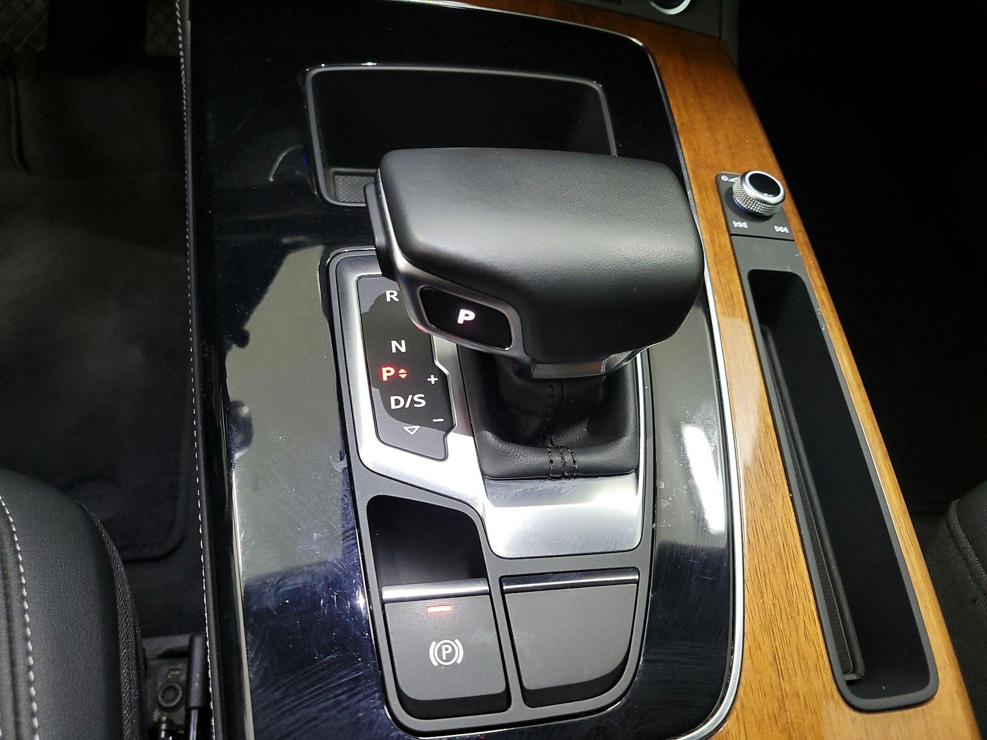 Thumbnail: 2021 Audi Q5 - 17