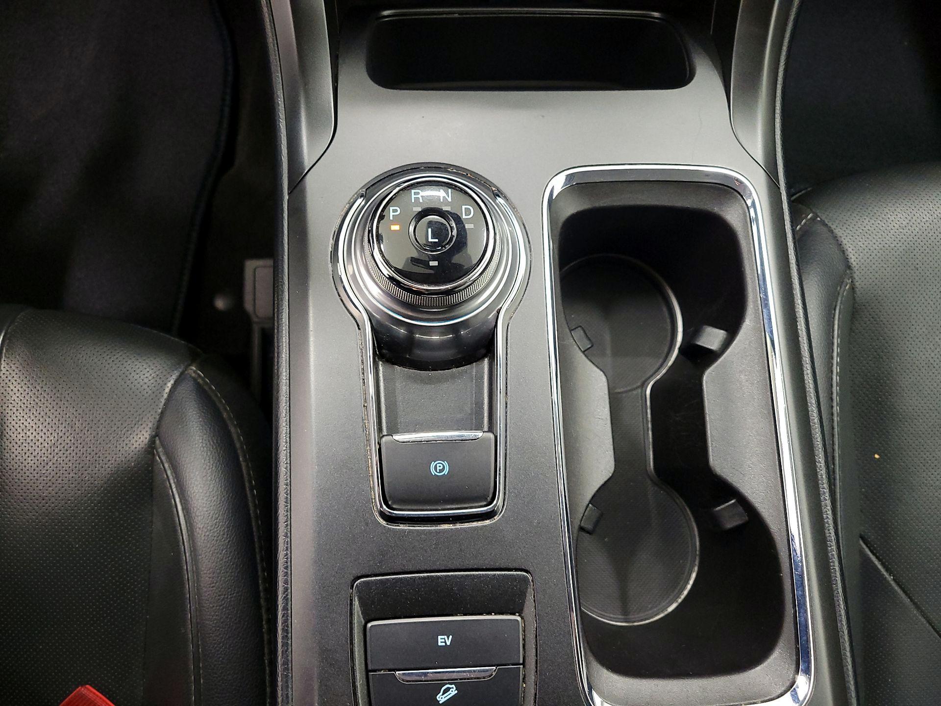Thumbnail: 2019 Ford Fusion - 18