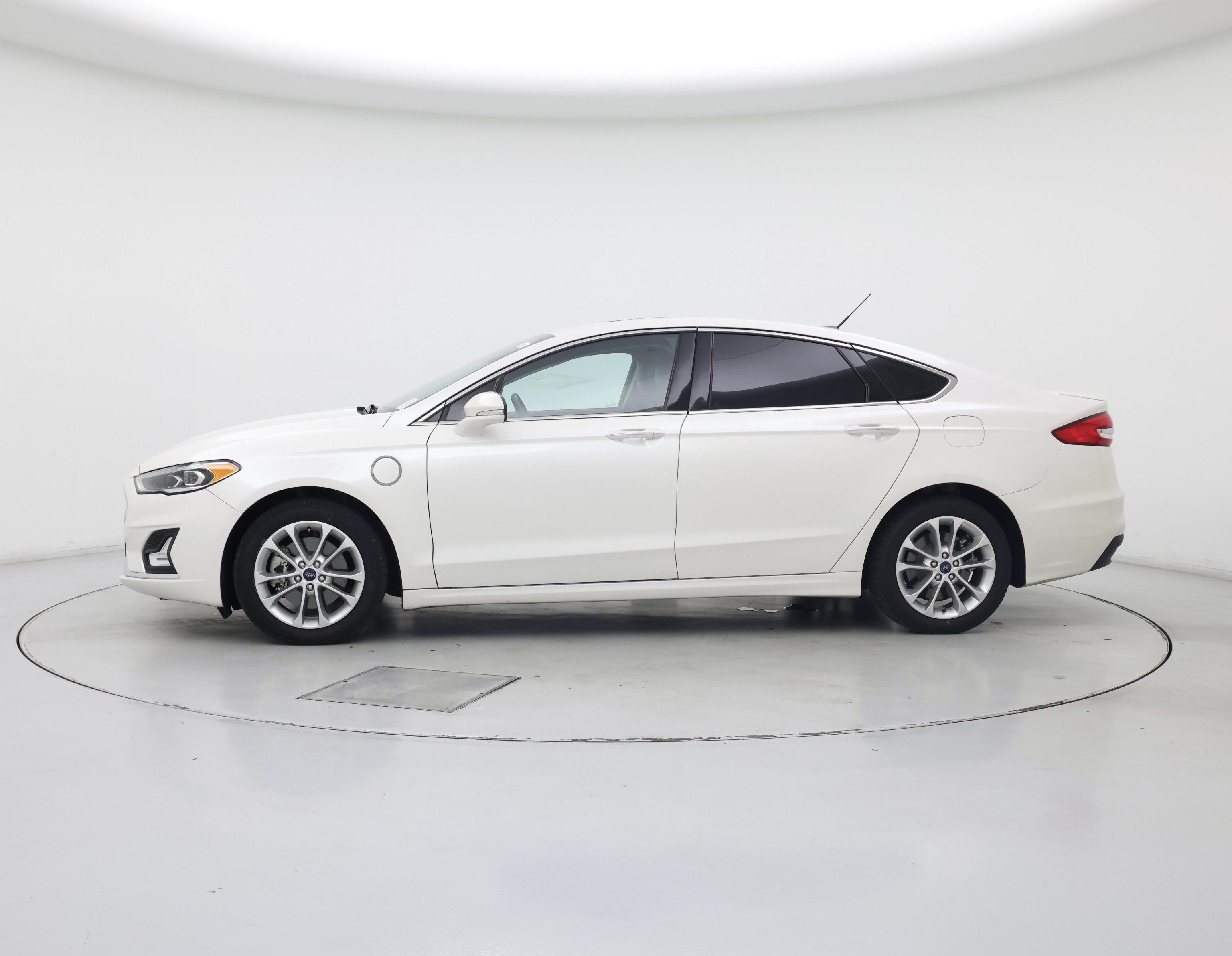 Thumbnail: 2019 Ford Fusion - 3