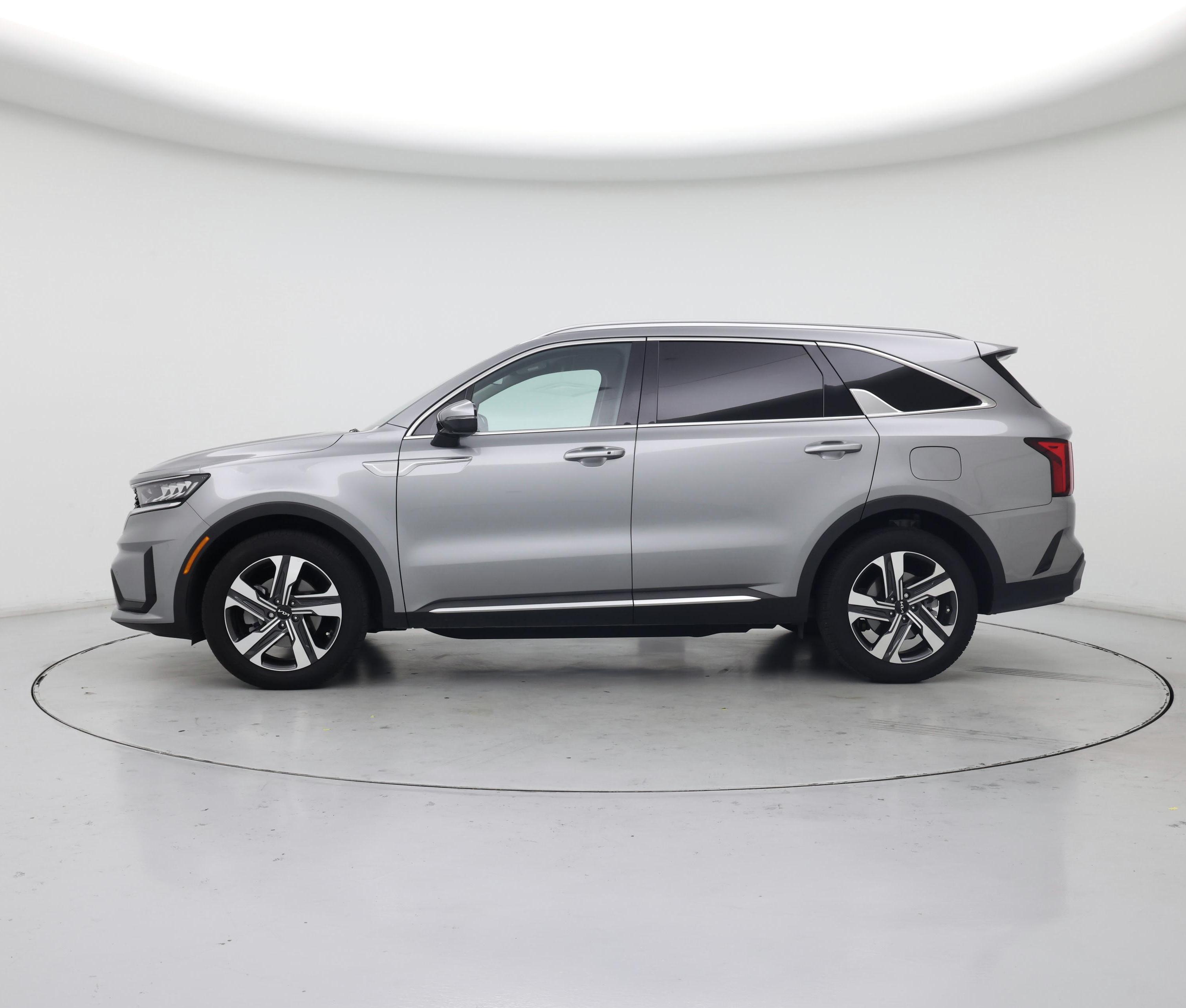 Thumbnail: 2023 Kia Sorento - 3
