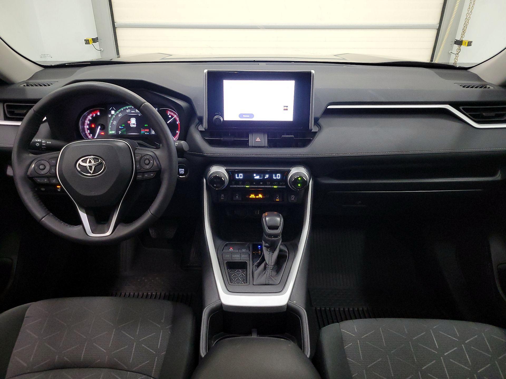 Thumbnail: 2023 Toyota RAV4 - 9