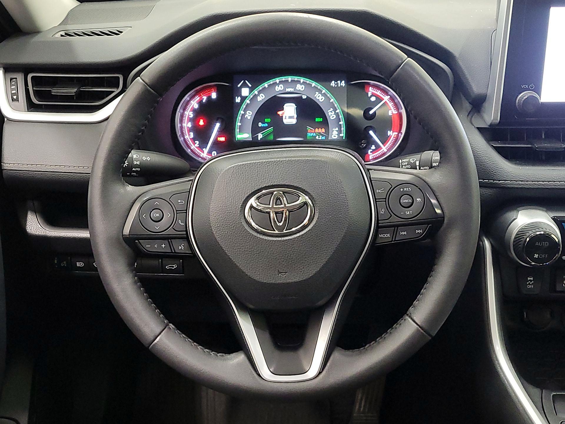 Thumbnail: 2023 Toyota RAV4 - 10