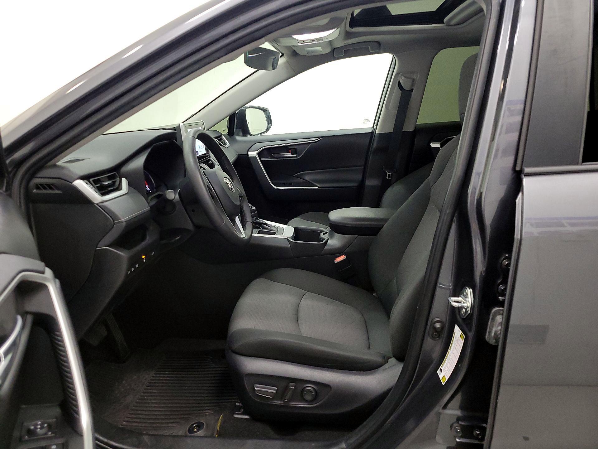 Thumbnail: 2023 Toyota RAV4 - 11