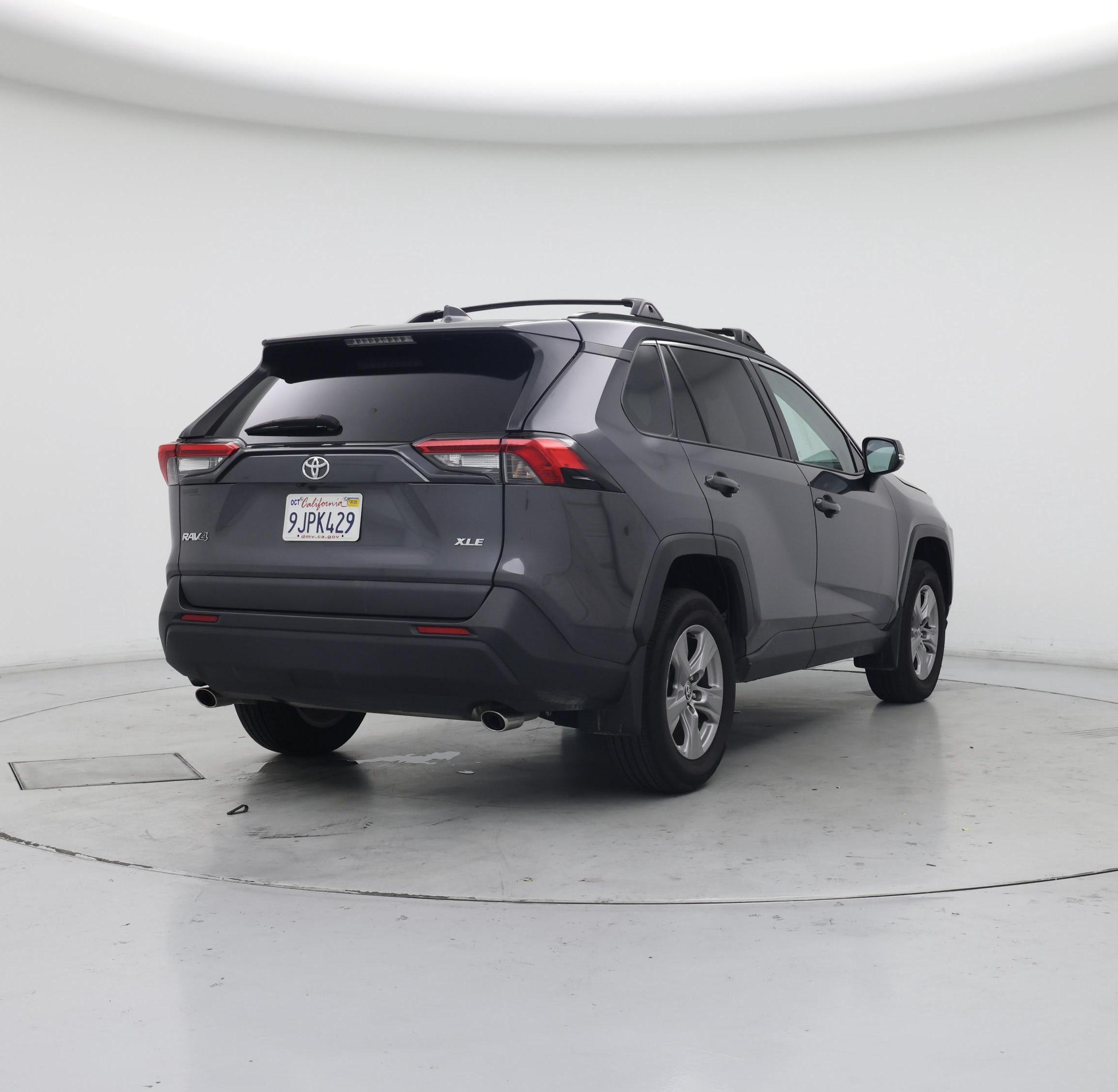 Thumbnail: 2023 Toyota RAV4 - 8