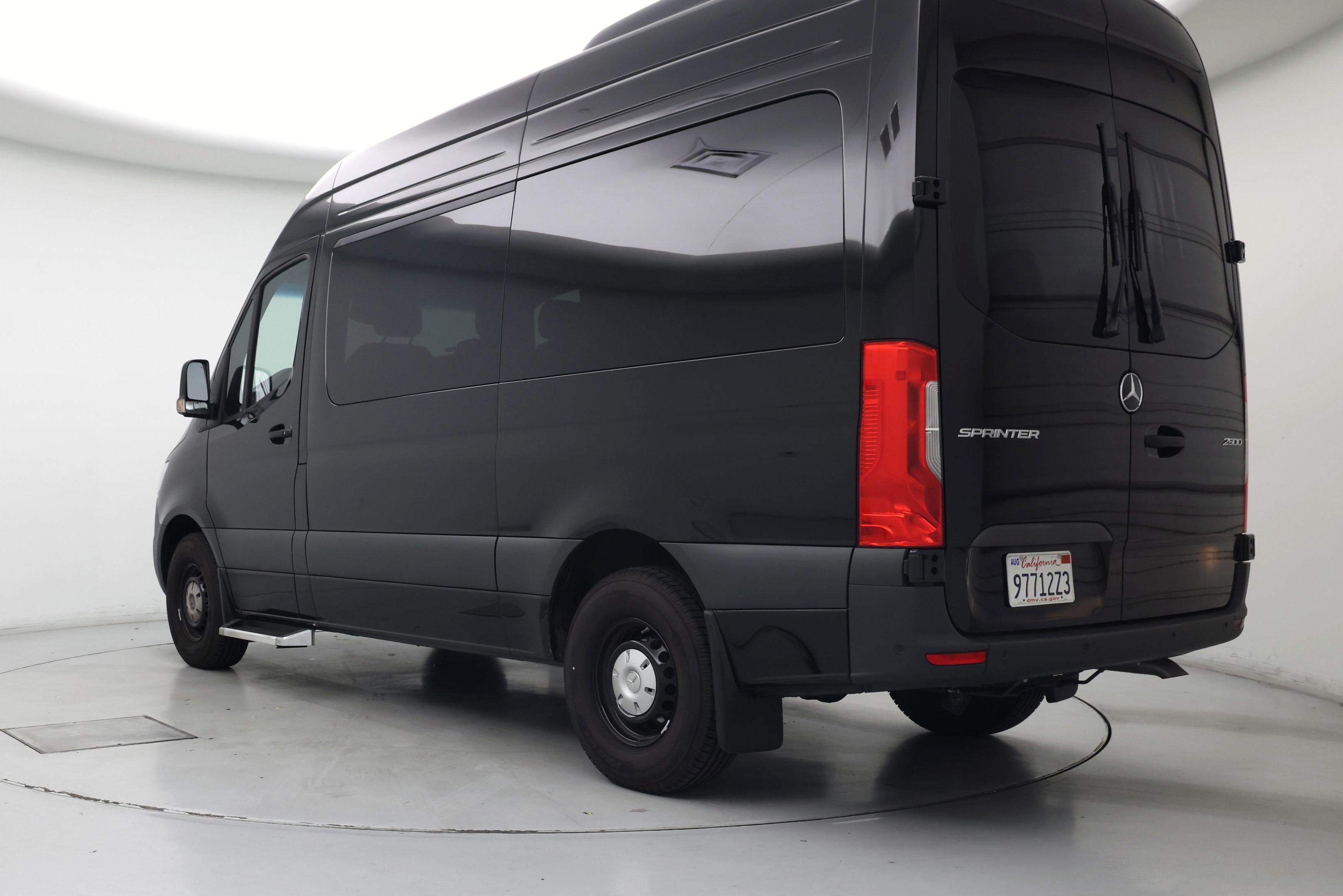 Thumbnail: 2024 Mercedes-Benz Sprinter - 2