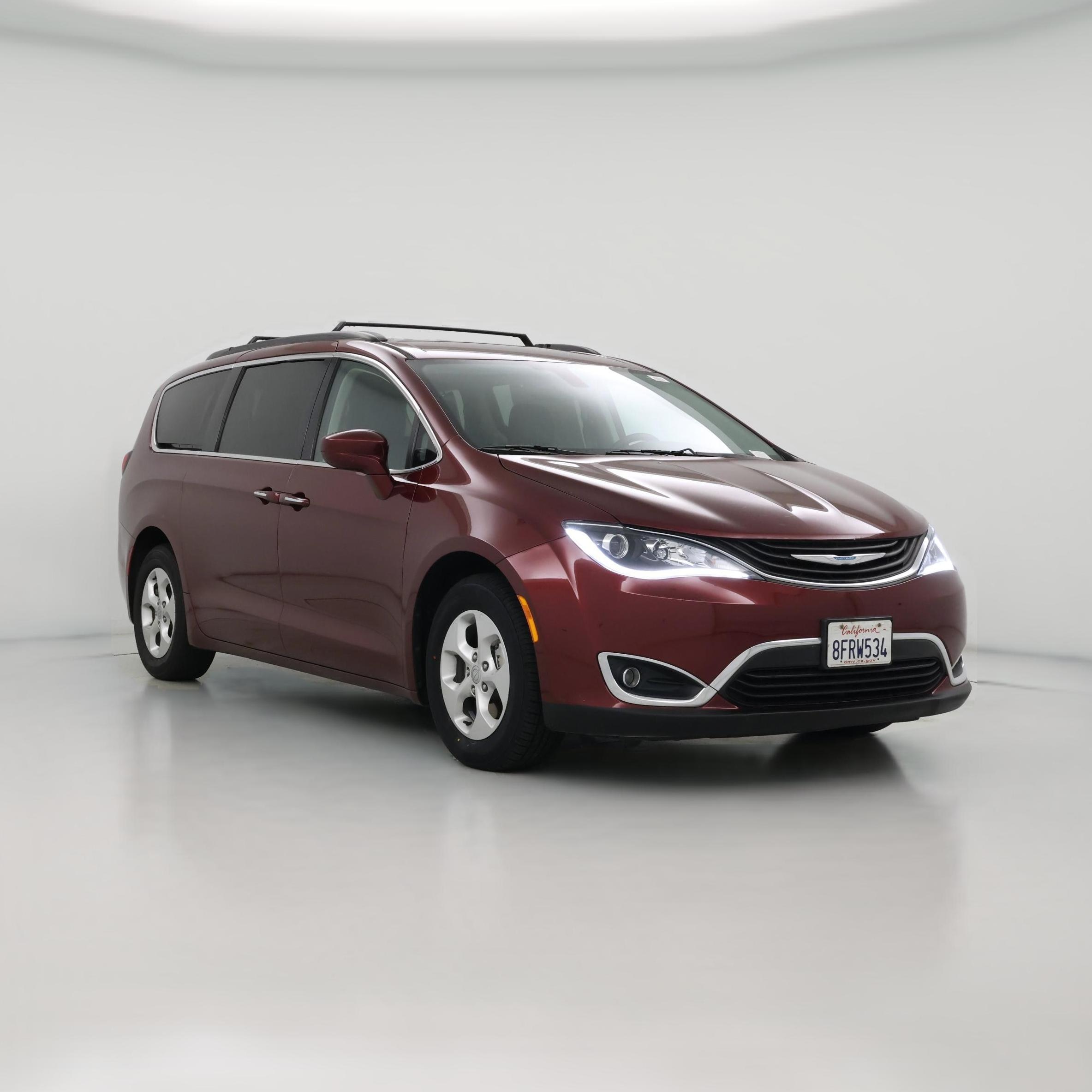 Thumbnail: 2017 Chrysler Pacifica - 1