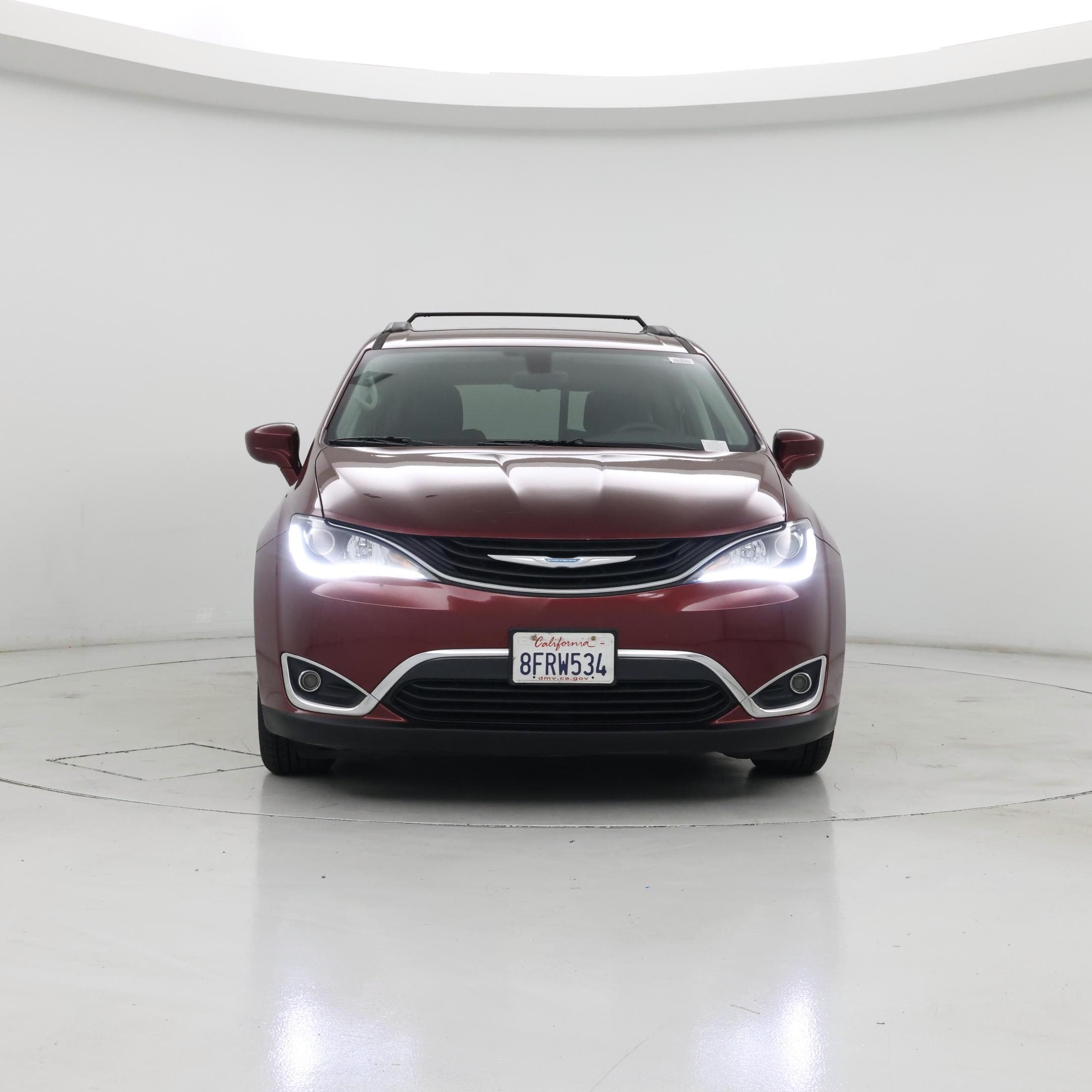 Thumbnail: 2017 Chrysler Pacifica - 5