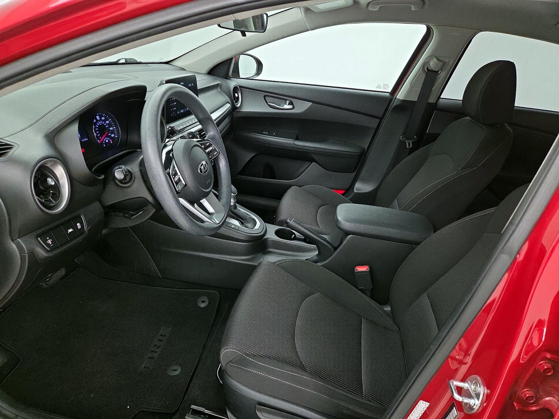 Thumbnail: 2020 Kia Forte - 11