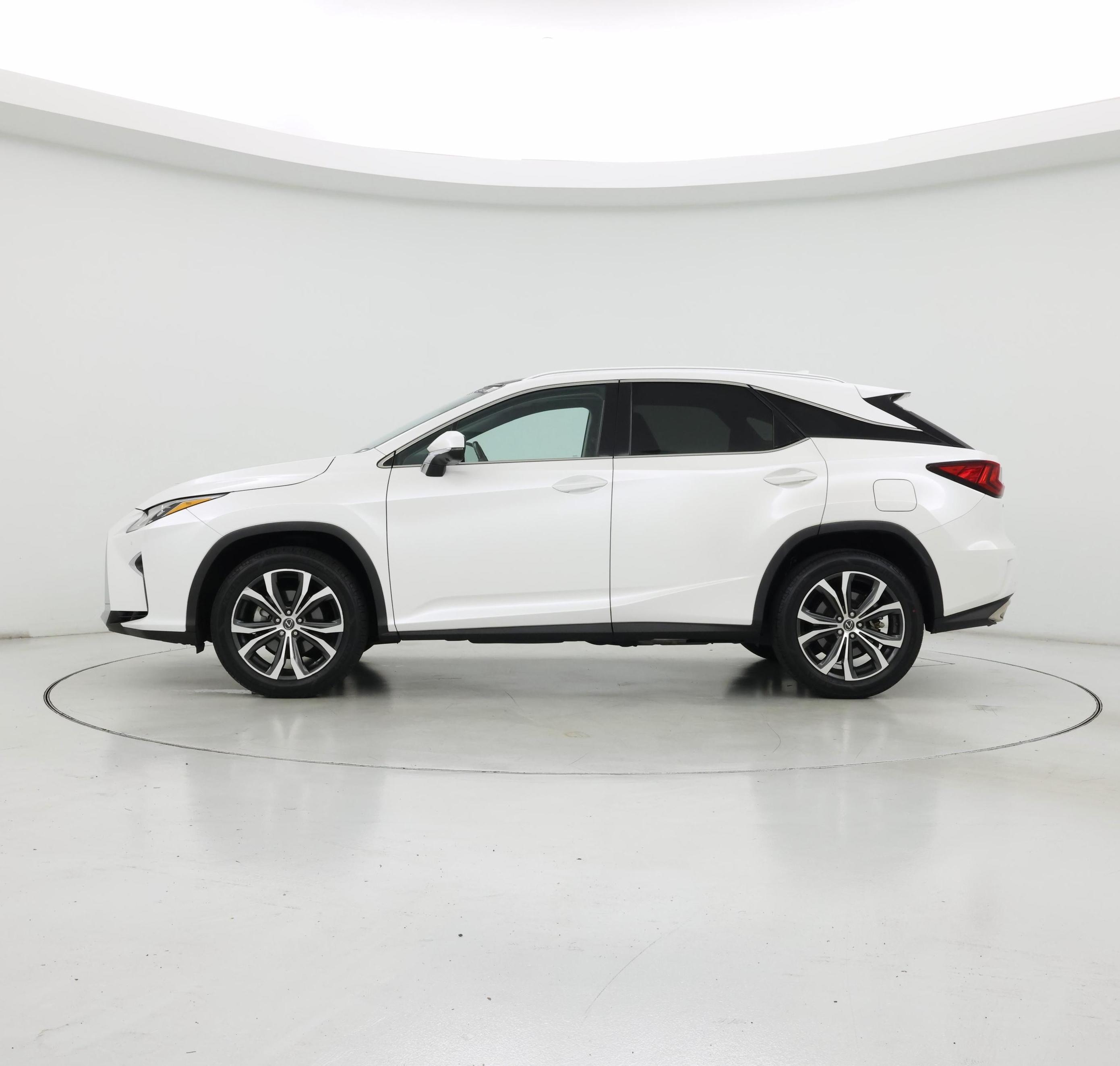 Thumbnail: 2018 Lexus RX - 3
