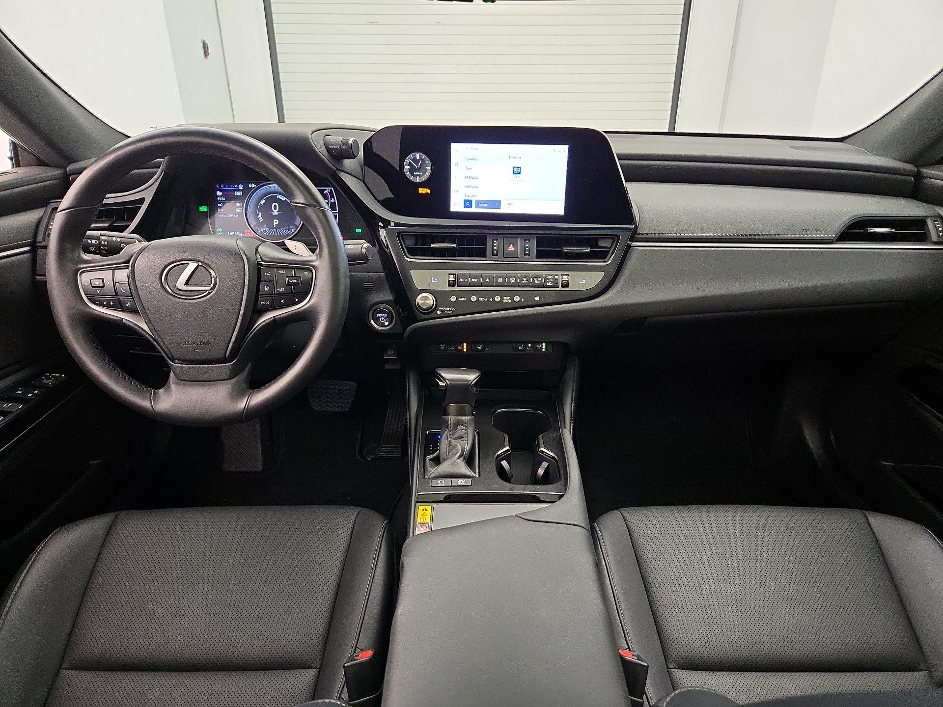 Thumbnail: 2024 Lexus ES - 9