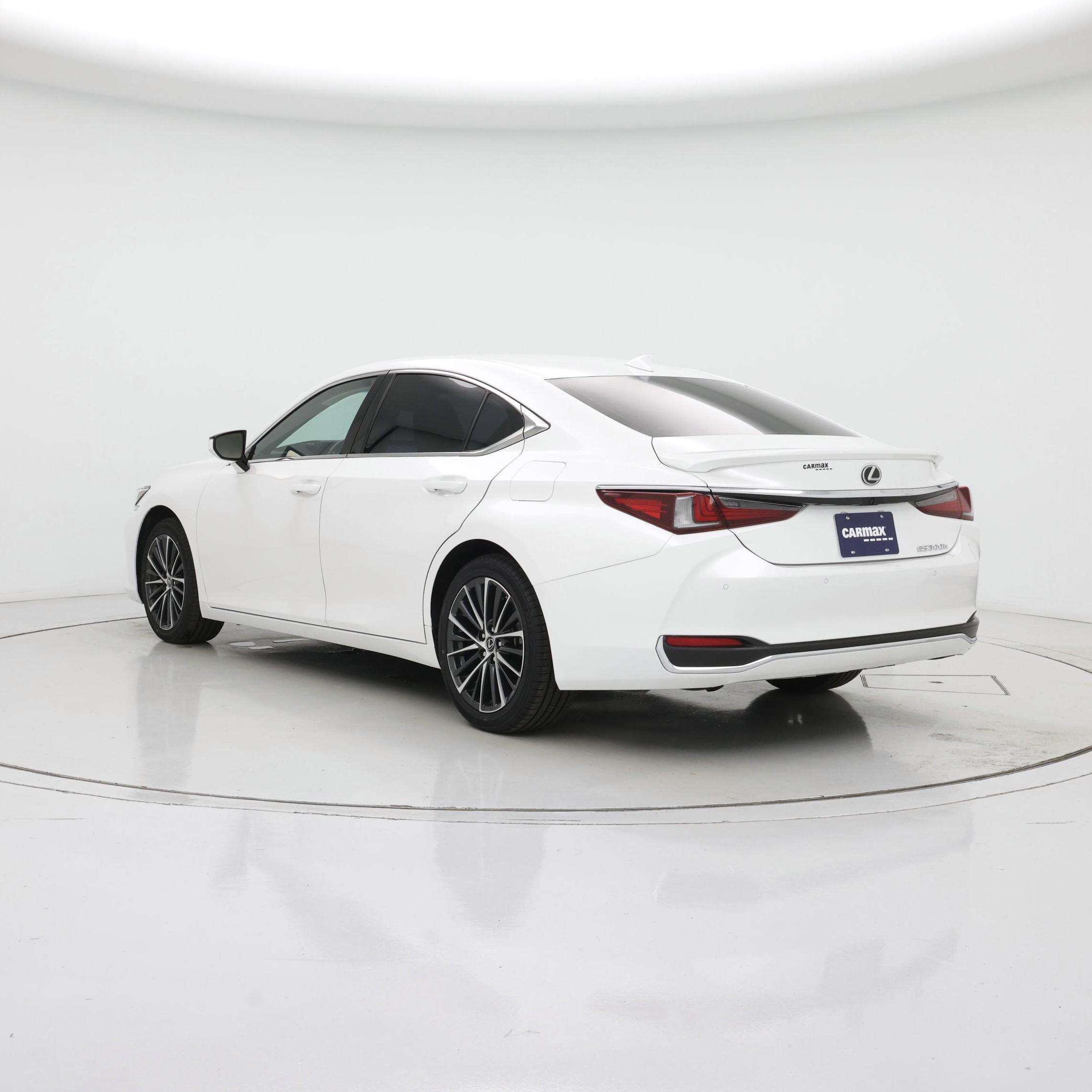 Thumbnail: 2024 Lexus ES - 2