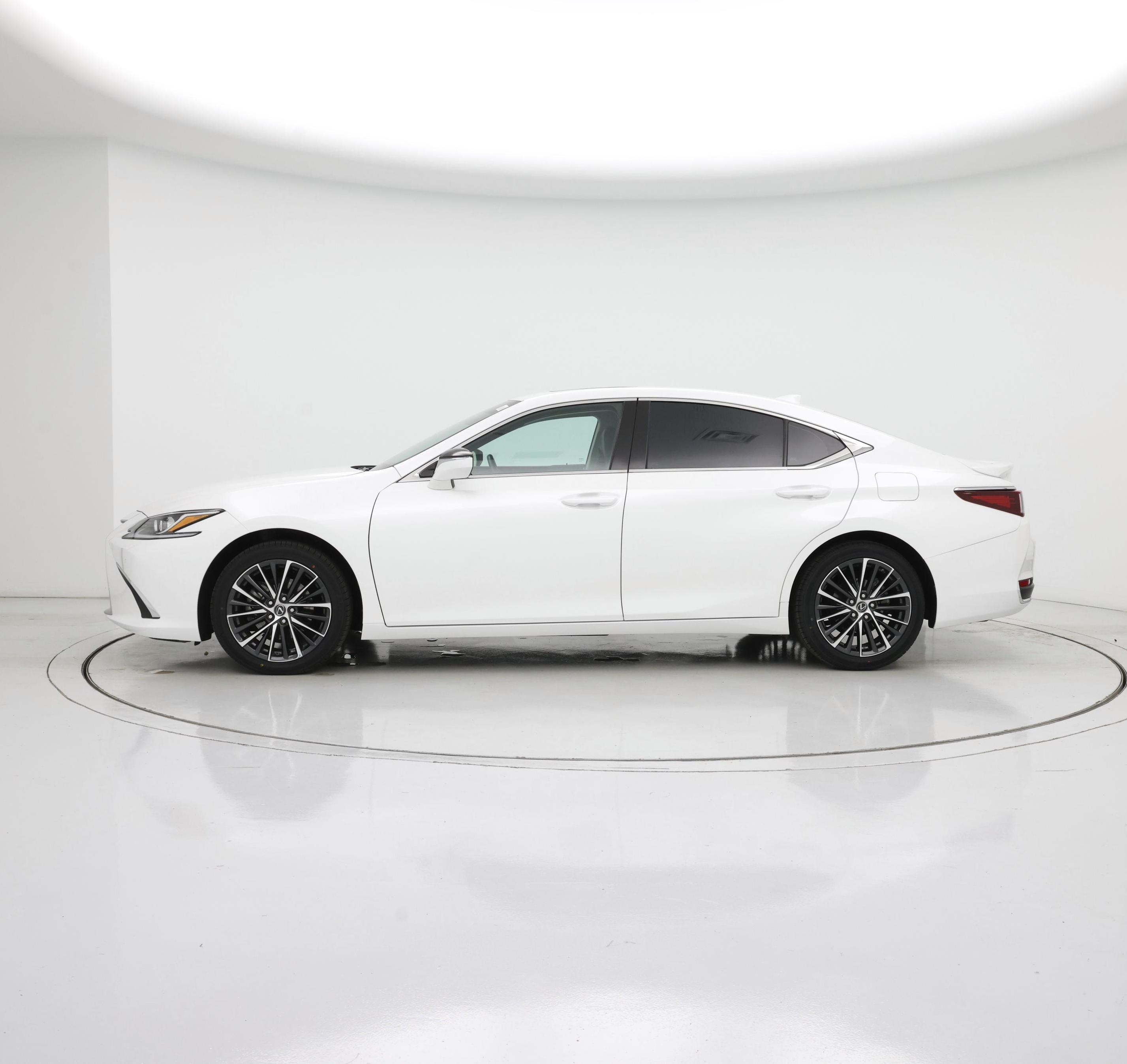 Thumbnail: 2024 Lexus ES - 3