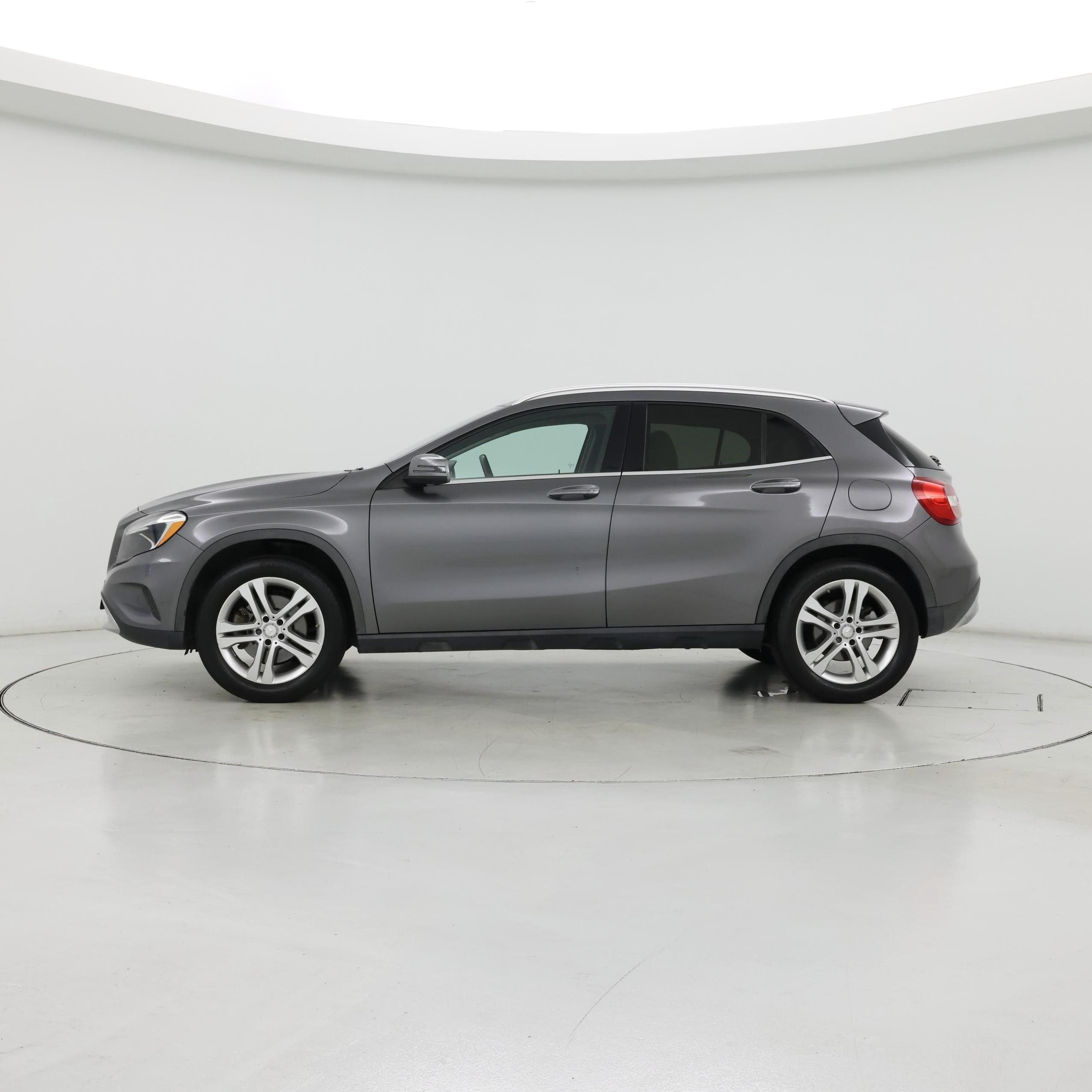 Thumbnail: 2016 Mercedes-Benz GLA - 3