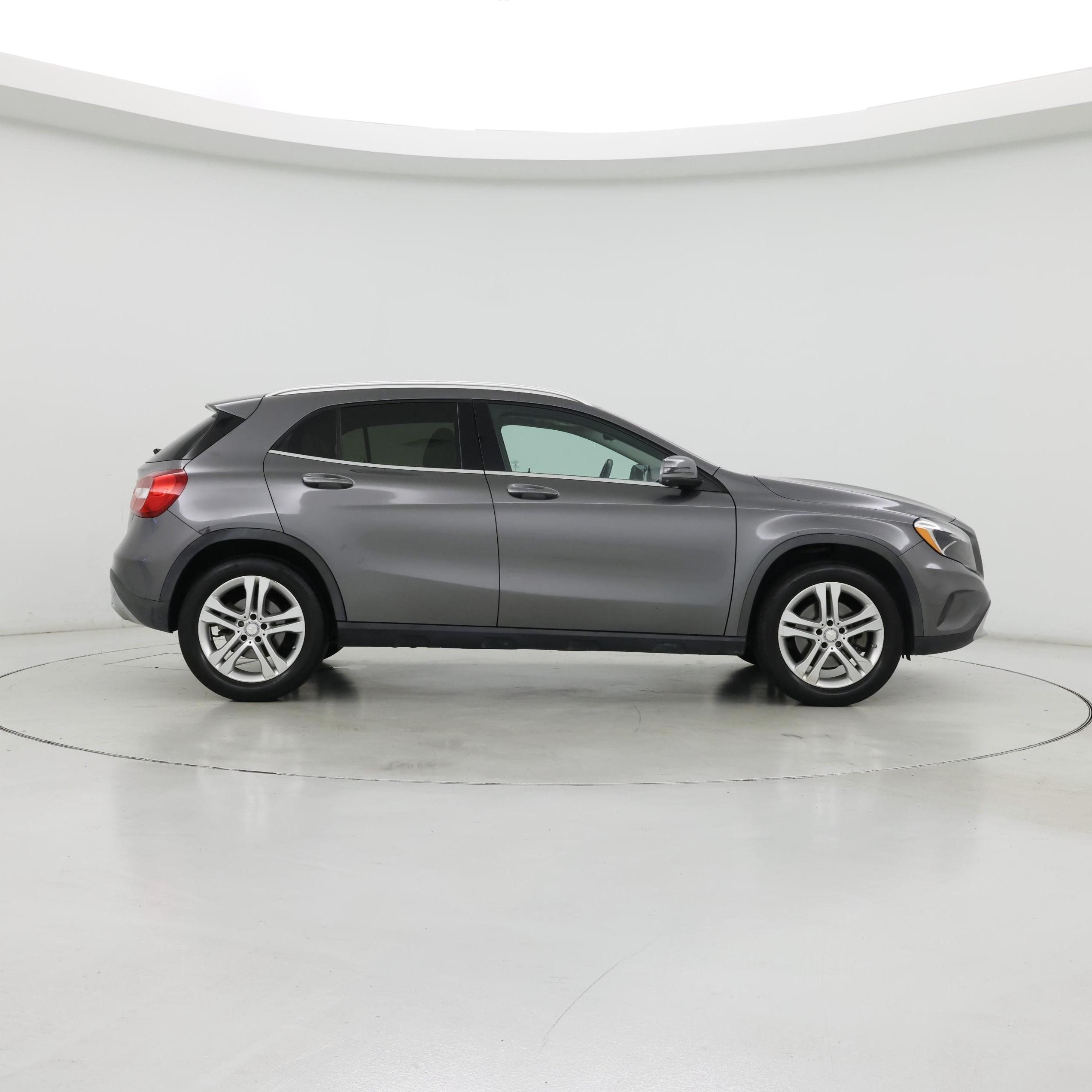 Thumbnail: 2016 Mercedes-Benz GLA - 7