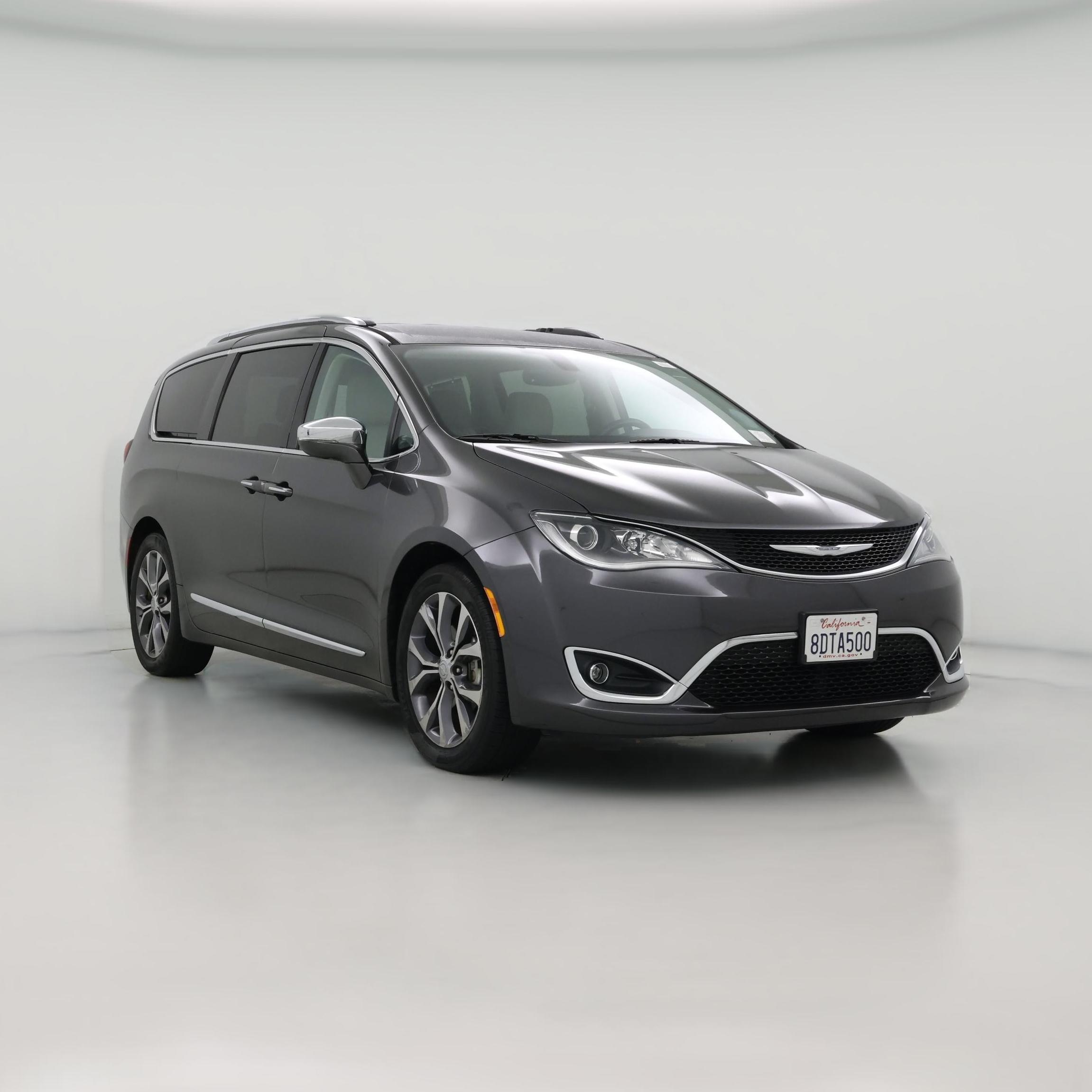 Thumbnail: 2018 Chrysler Pacifica - 1