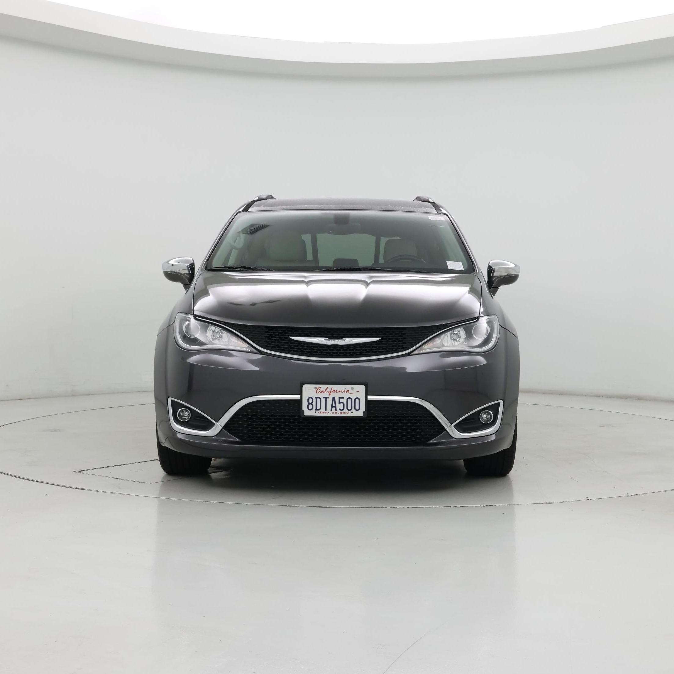 Thumbnail: 2018 Chrysler Pacifica - 5