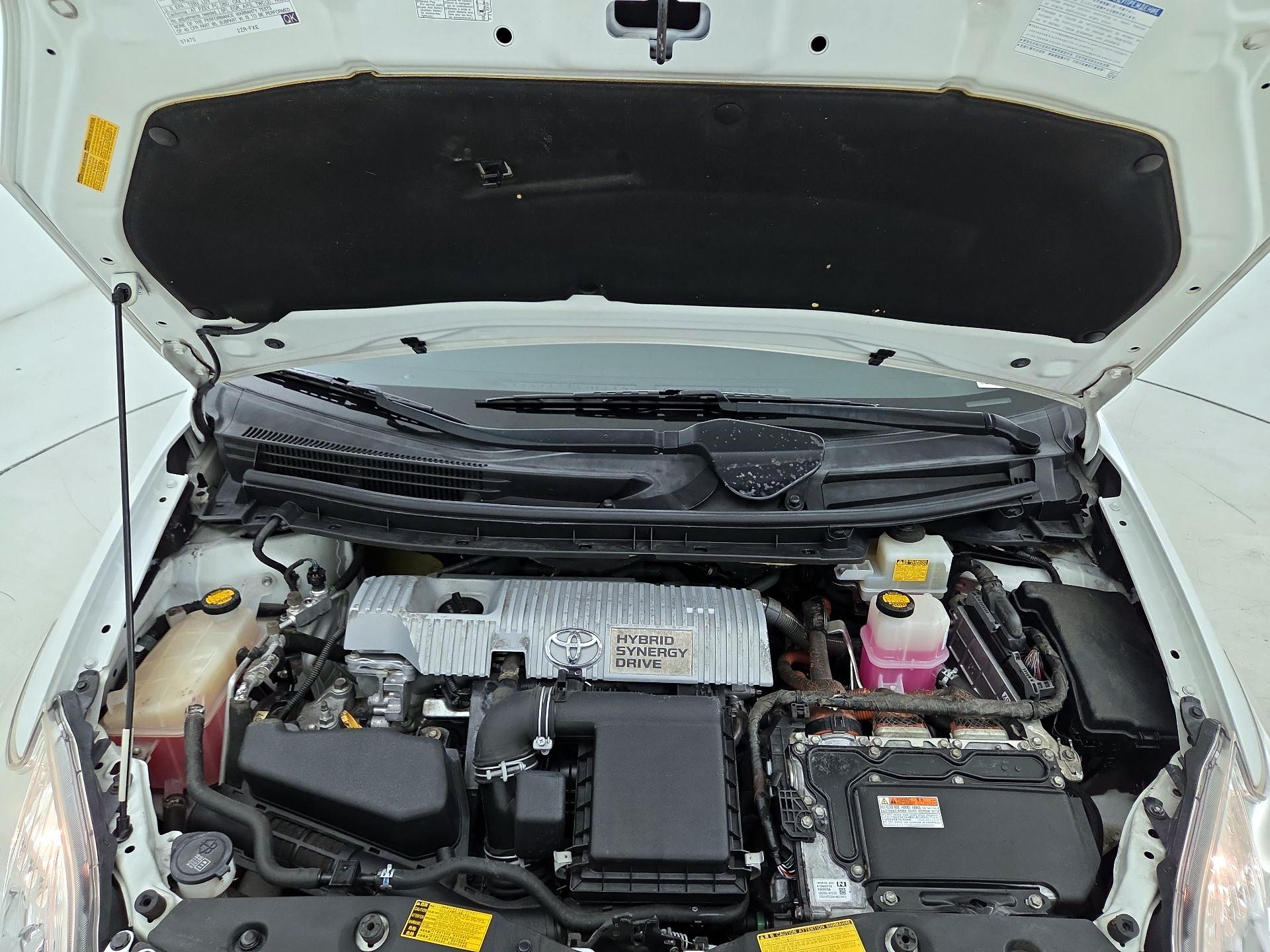 Thumbnail: 2014 Toyota Prius - 20