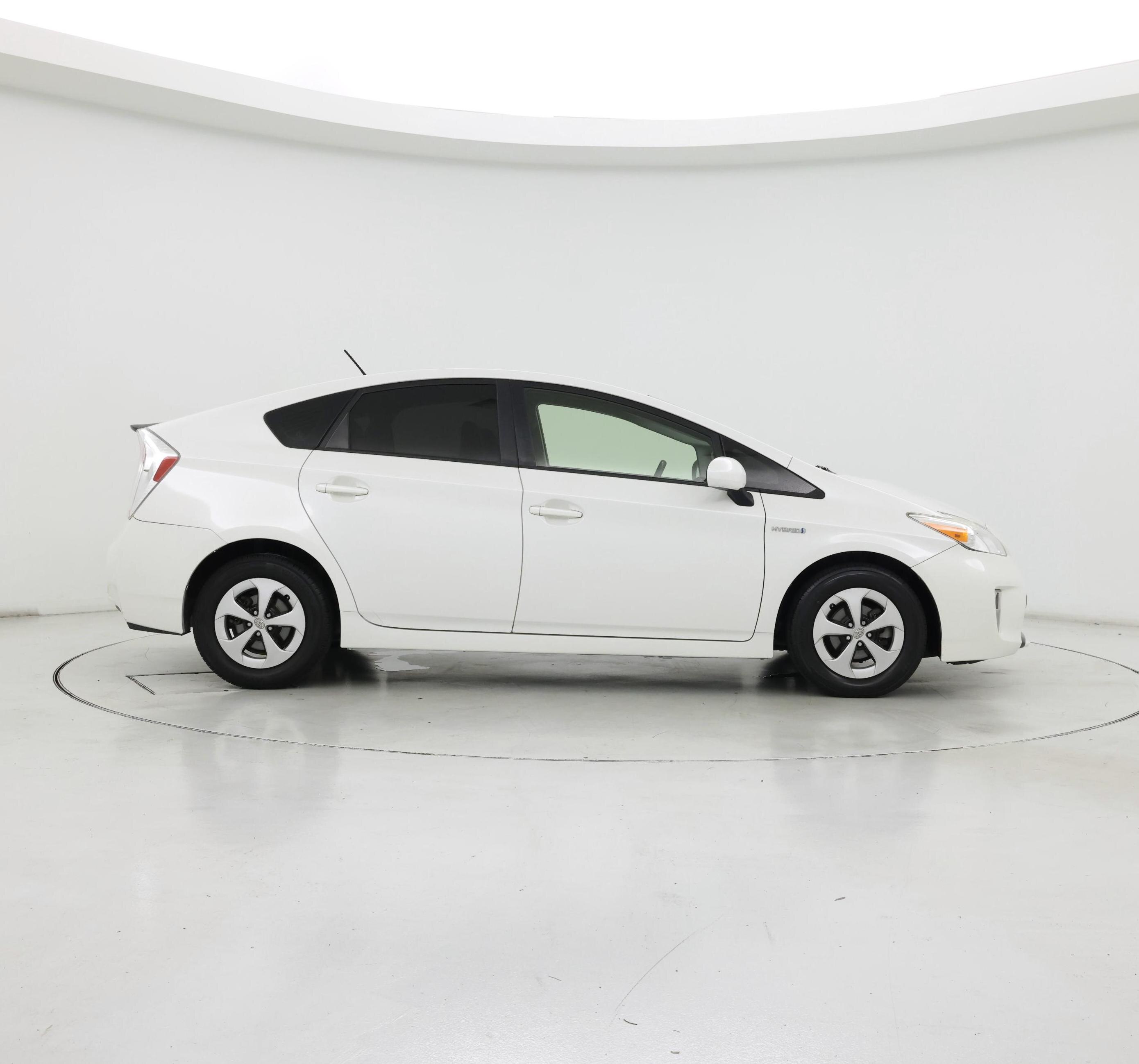 Thumbnail: 2014 Toyota Prius - 7