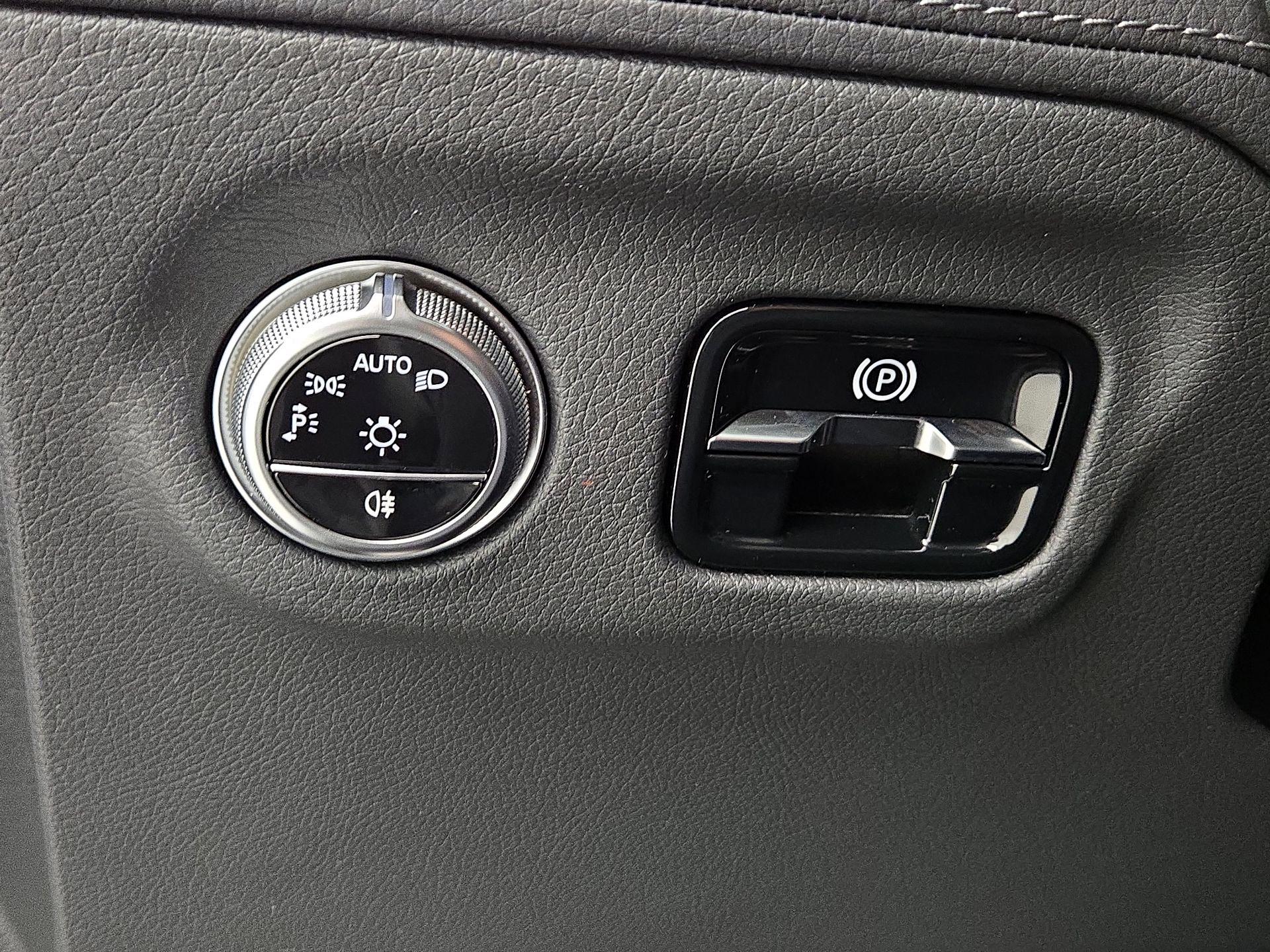 Thumbnail: 2022 Mercedes-Benz EQS - 13