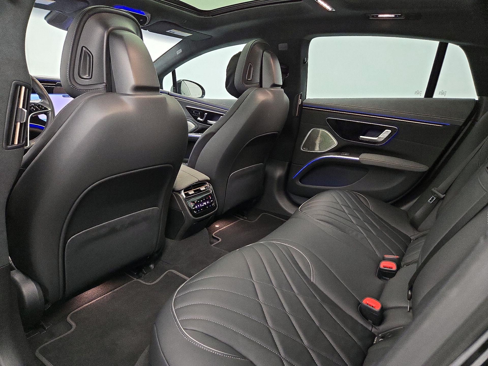 Thumbnail: 2022 Mercedes-Benz EQS - 20