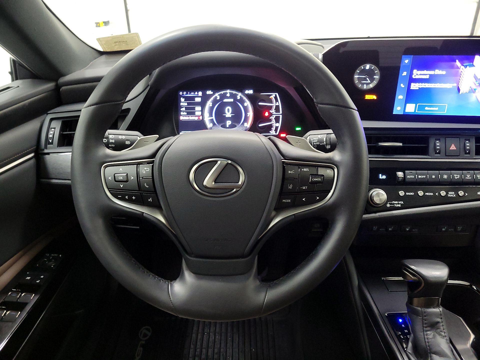 Thumbnail: 2025 Lexus ES - 10