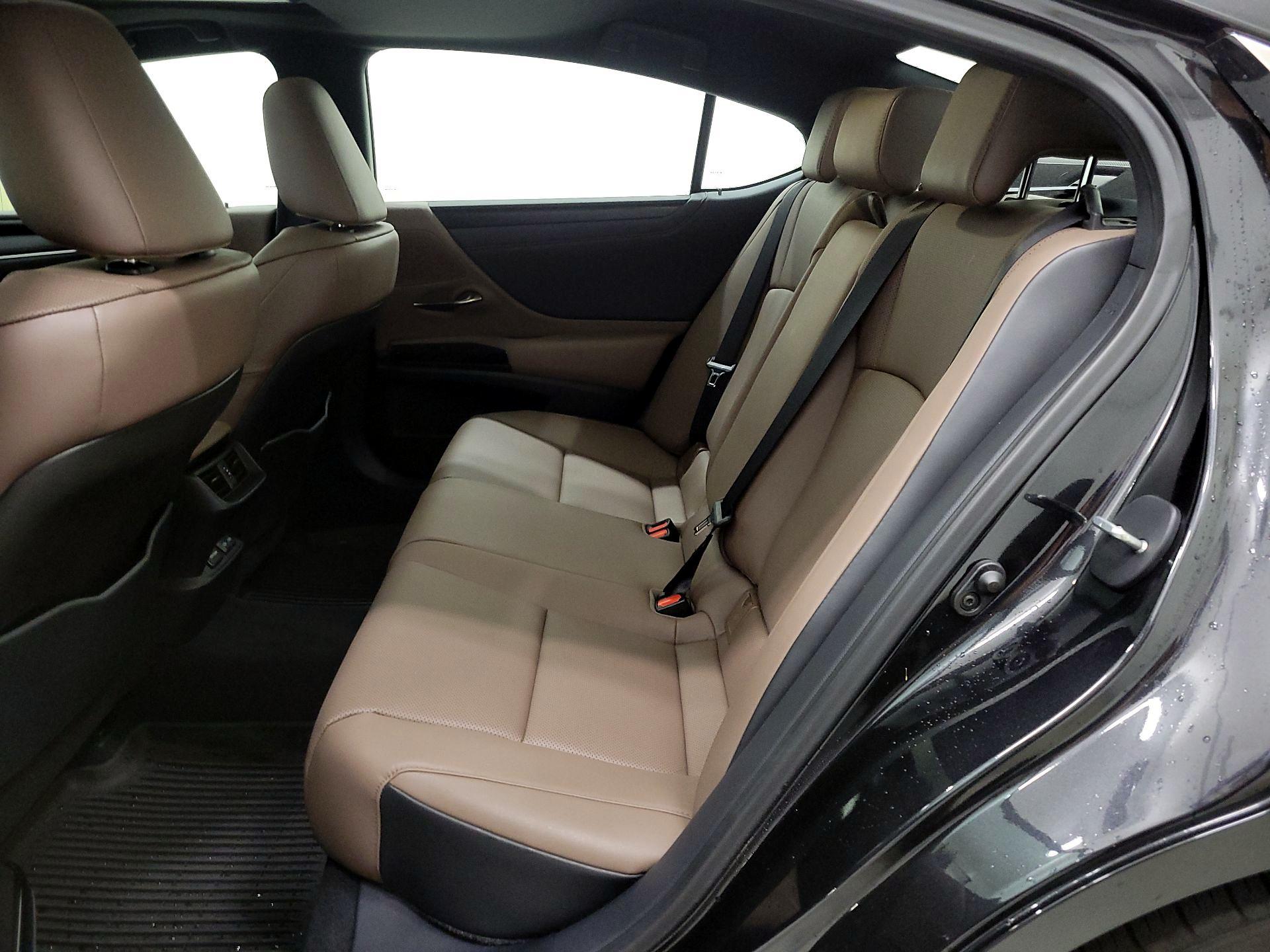Thumbnail: 2025 Lexus ES - 20