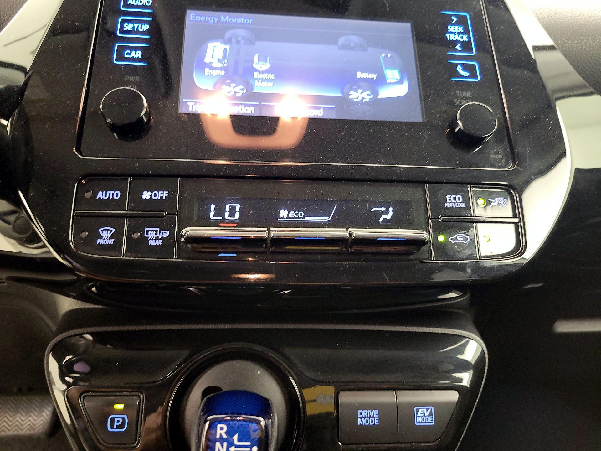 Thumbnail: 2019 Toyota Prius - 16