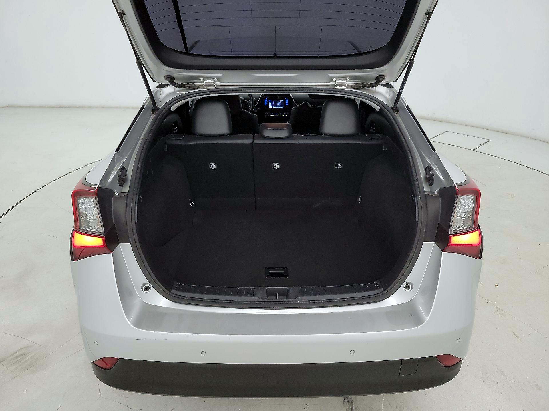 Thumbnail: 2019 Toyota Prius - 20