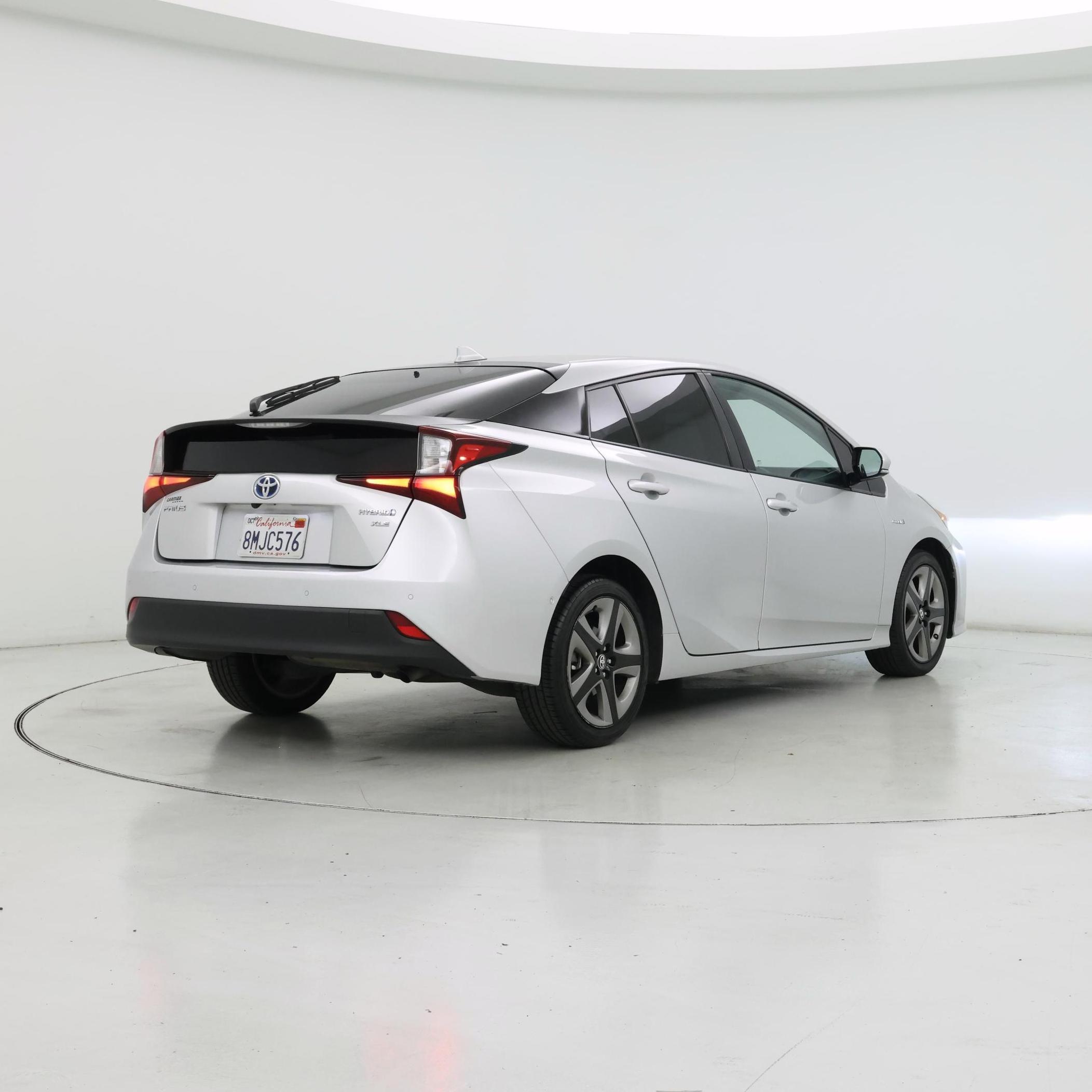 Thumbnail: 2019 Toyota Prius - 8