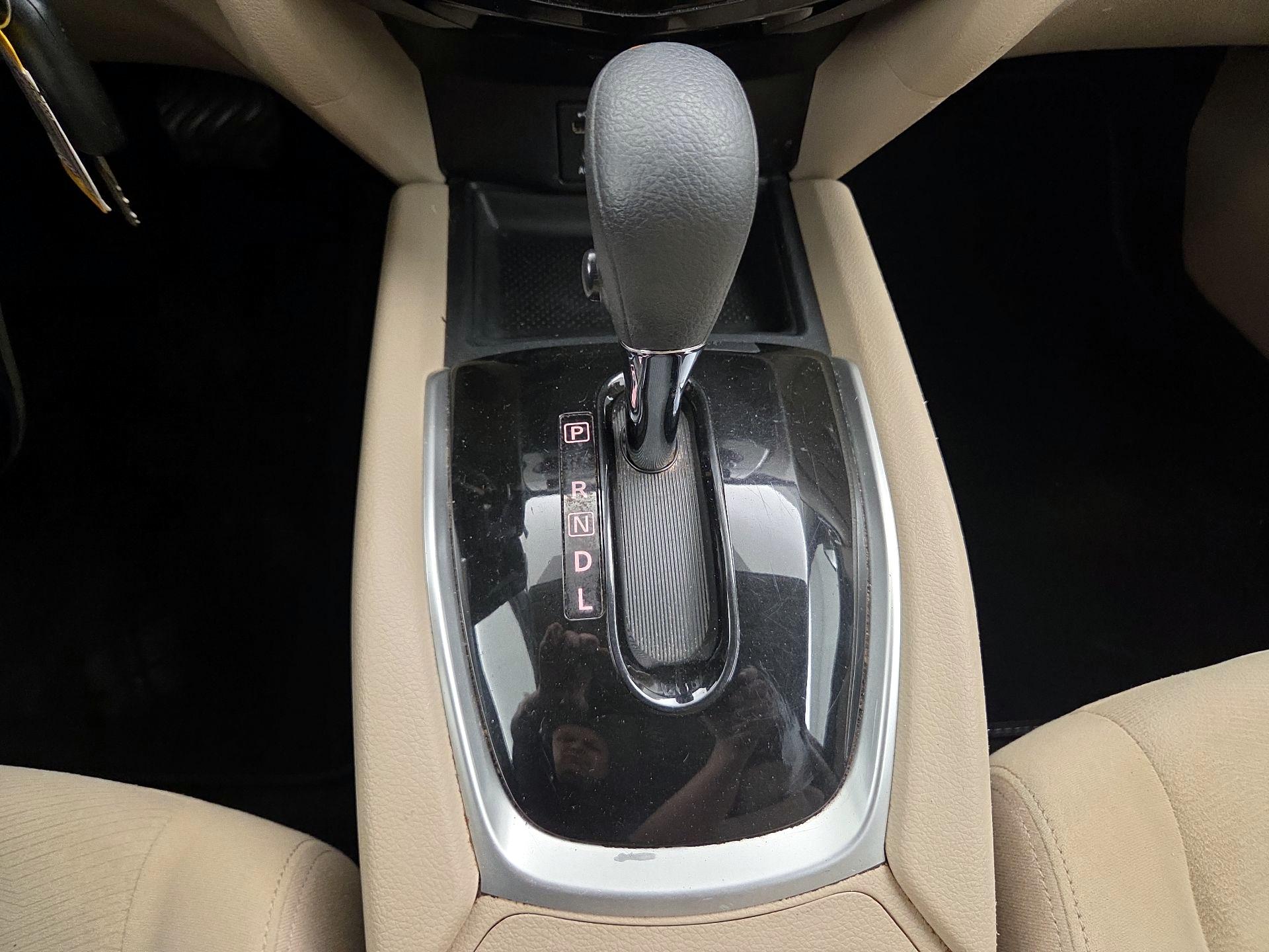 Thumbnail: 2016 Nissan Rogue - 17