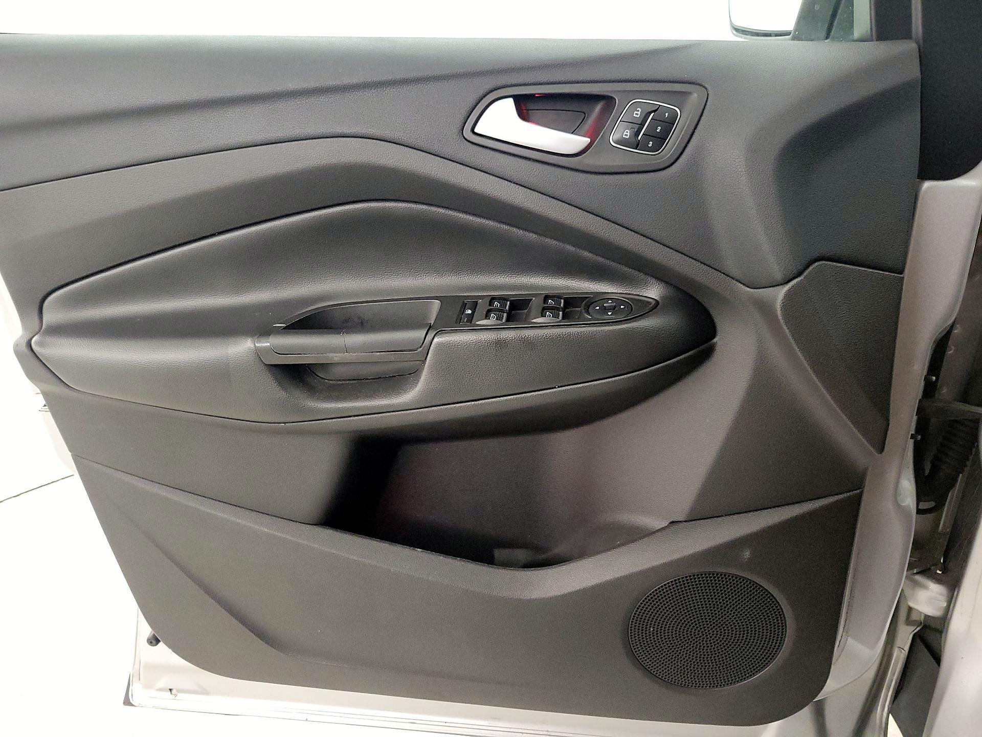 Thumbnail: 2017 Ford Escape - 12