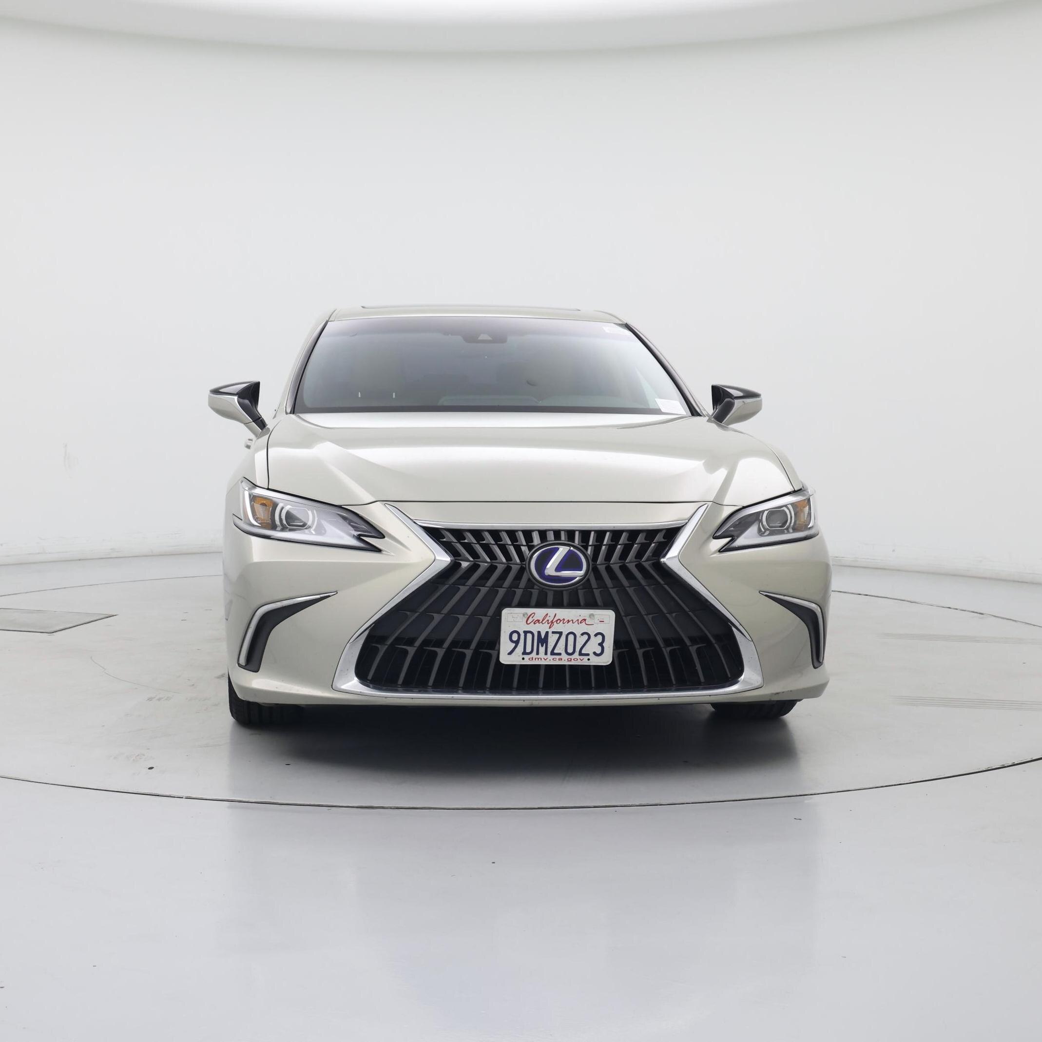 Thumbnail: 2022 Lexus ES - 5