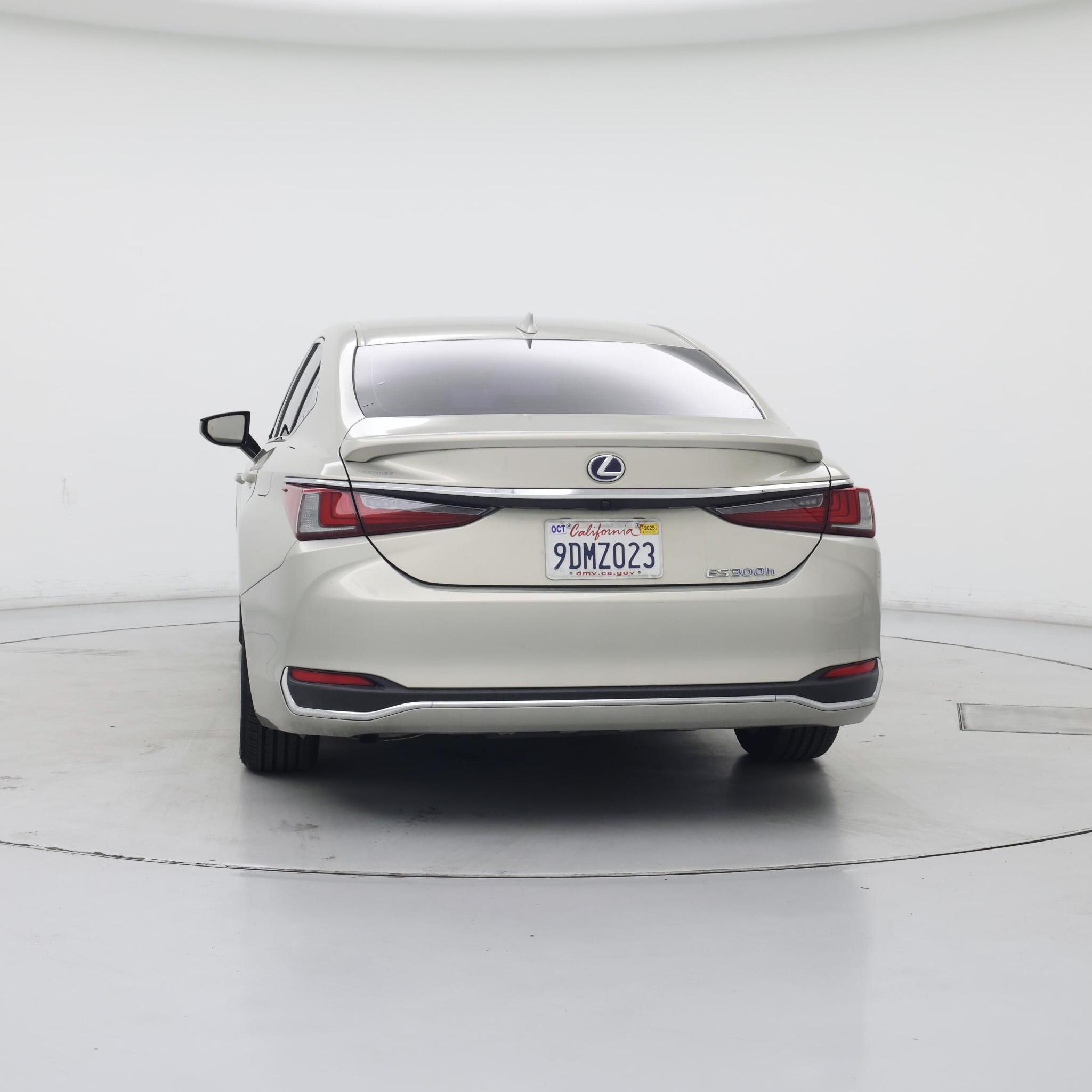Thumbnail: 2022 Lexus ES - 6
