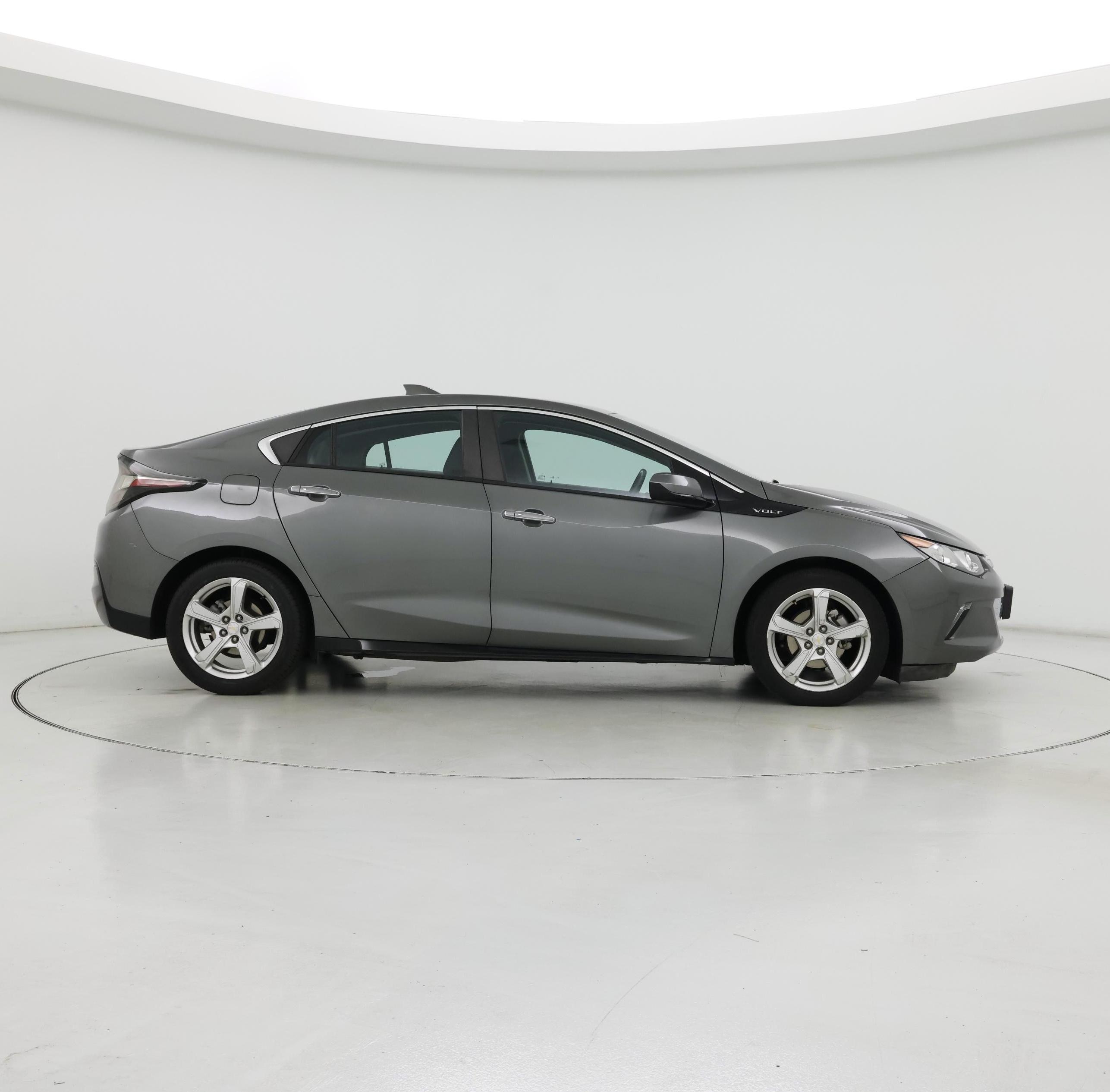 Thumbnail: 2017 Chevrolet Volt - 7