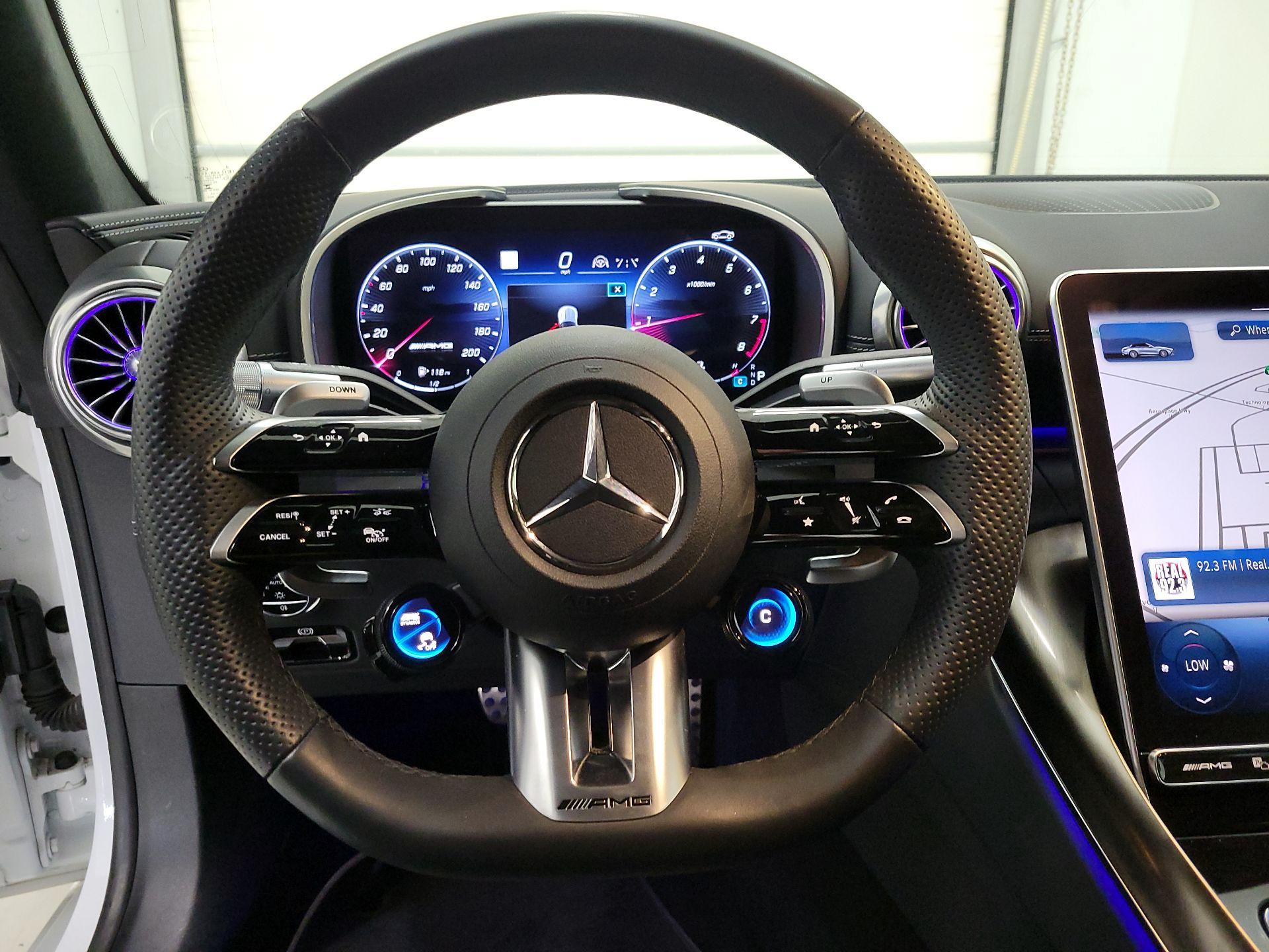 Thumbnail: 2022 Mercedes-Benz SL-Class - 10