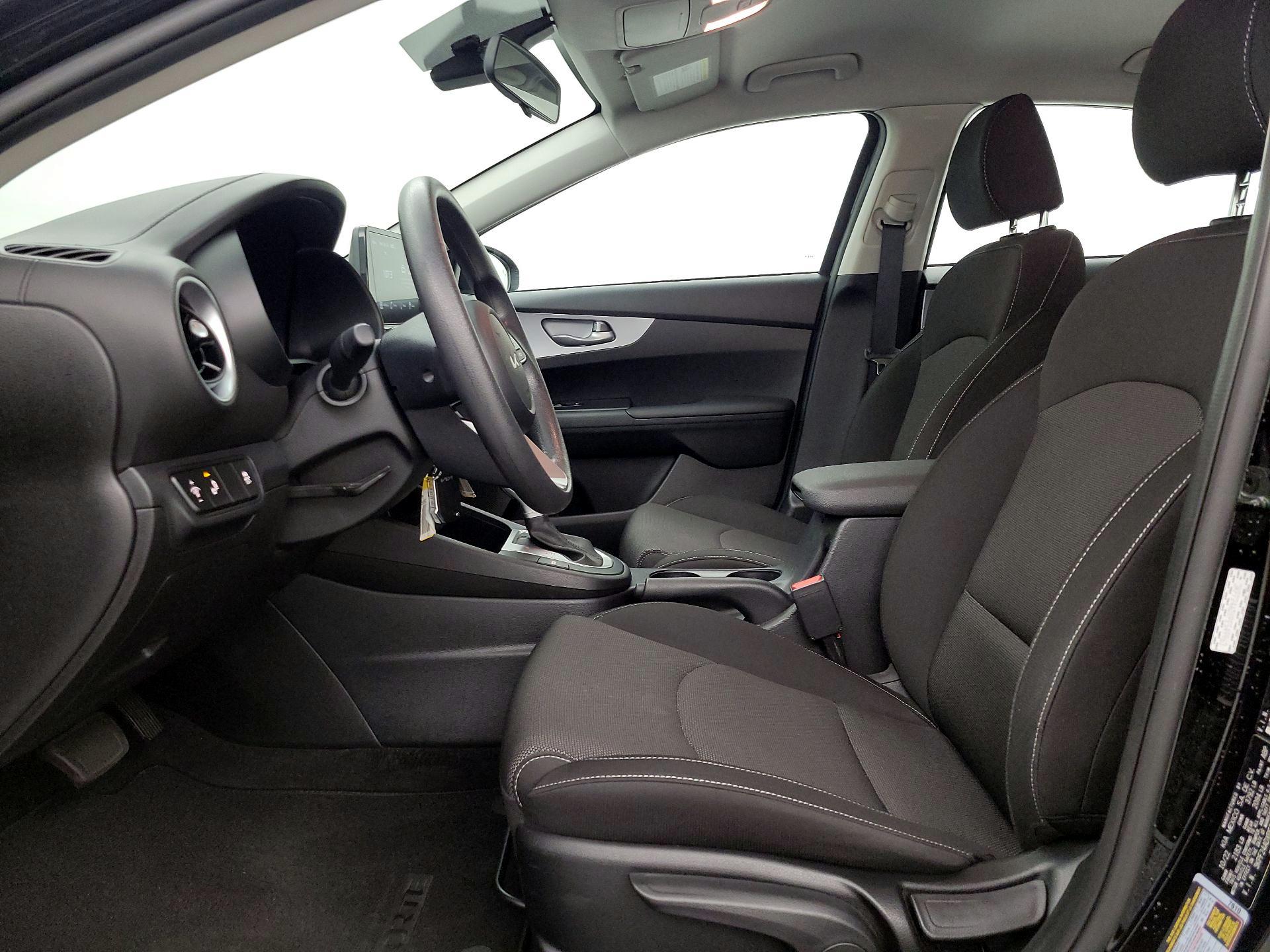 Thumbnail: 2023 Kia Forte - 11