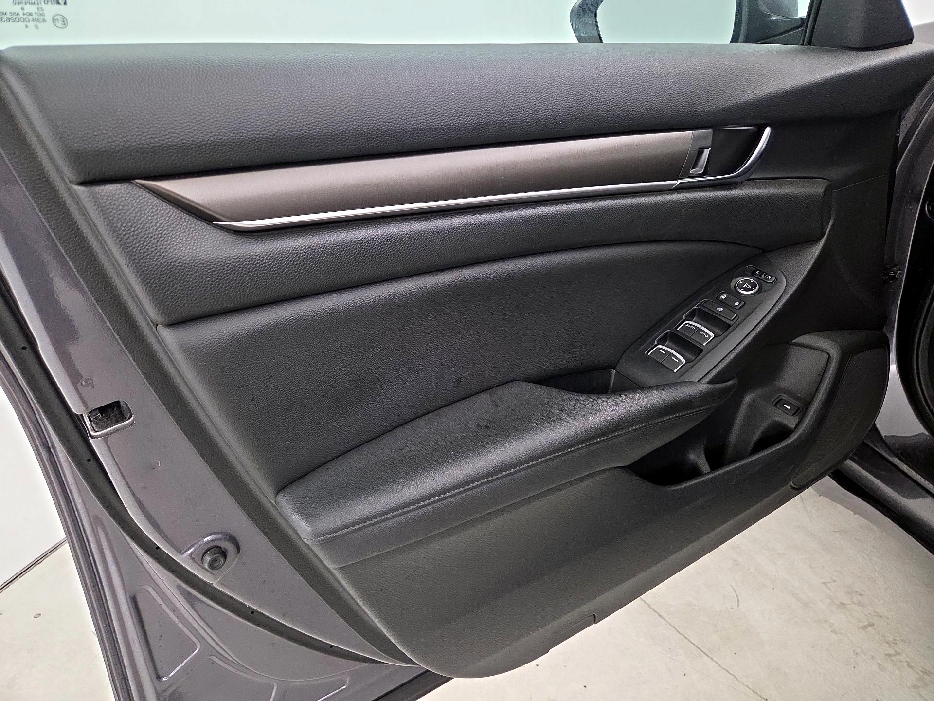 Thumbnail: 2019 Honda Accord - 12