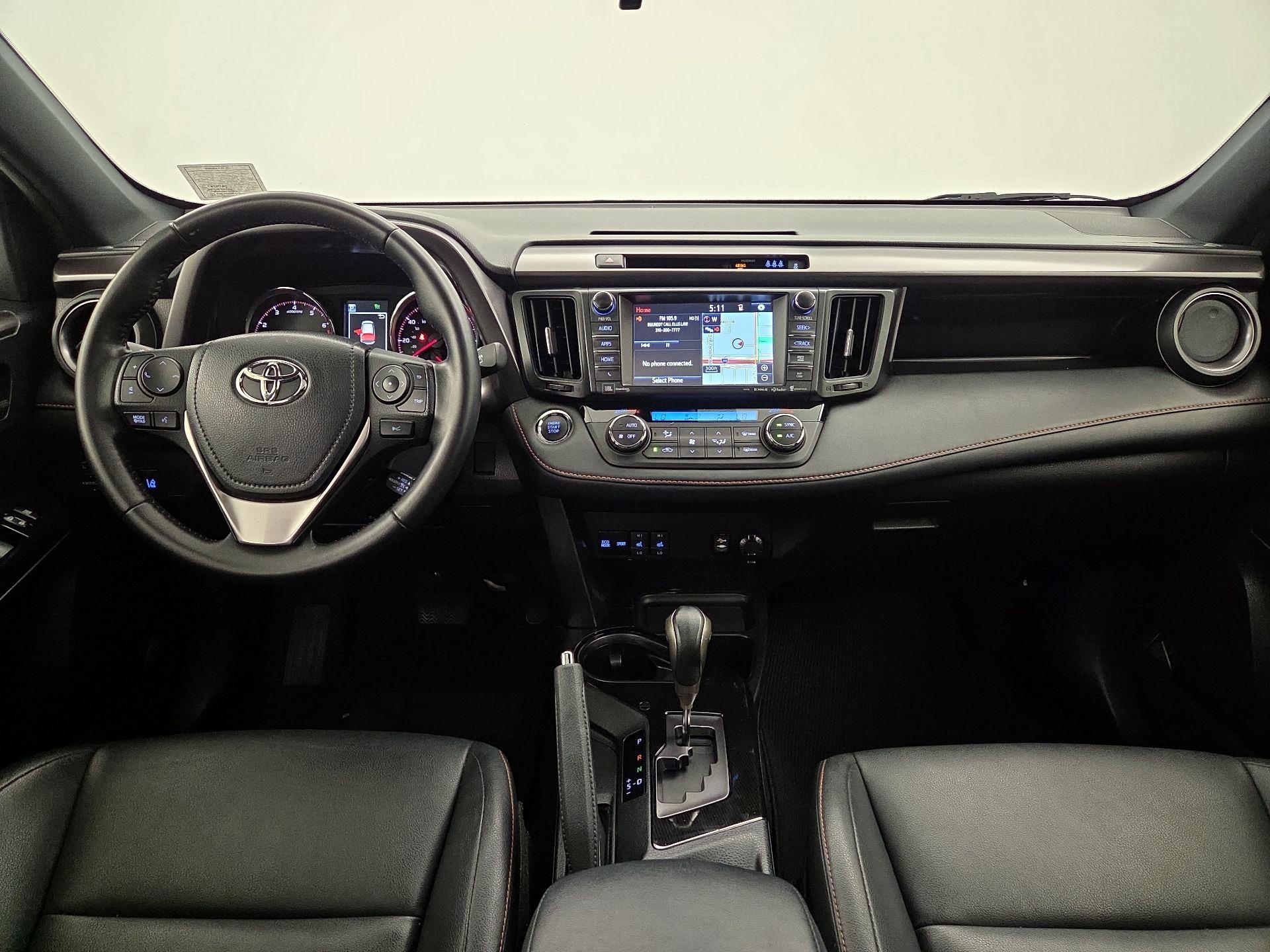 Thumbnail: 2017 Toyota RAV4 - 9