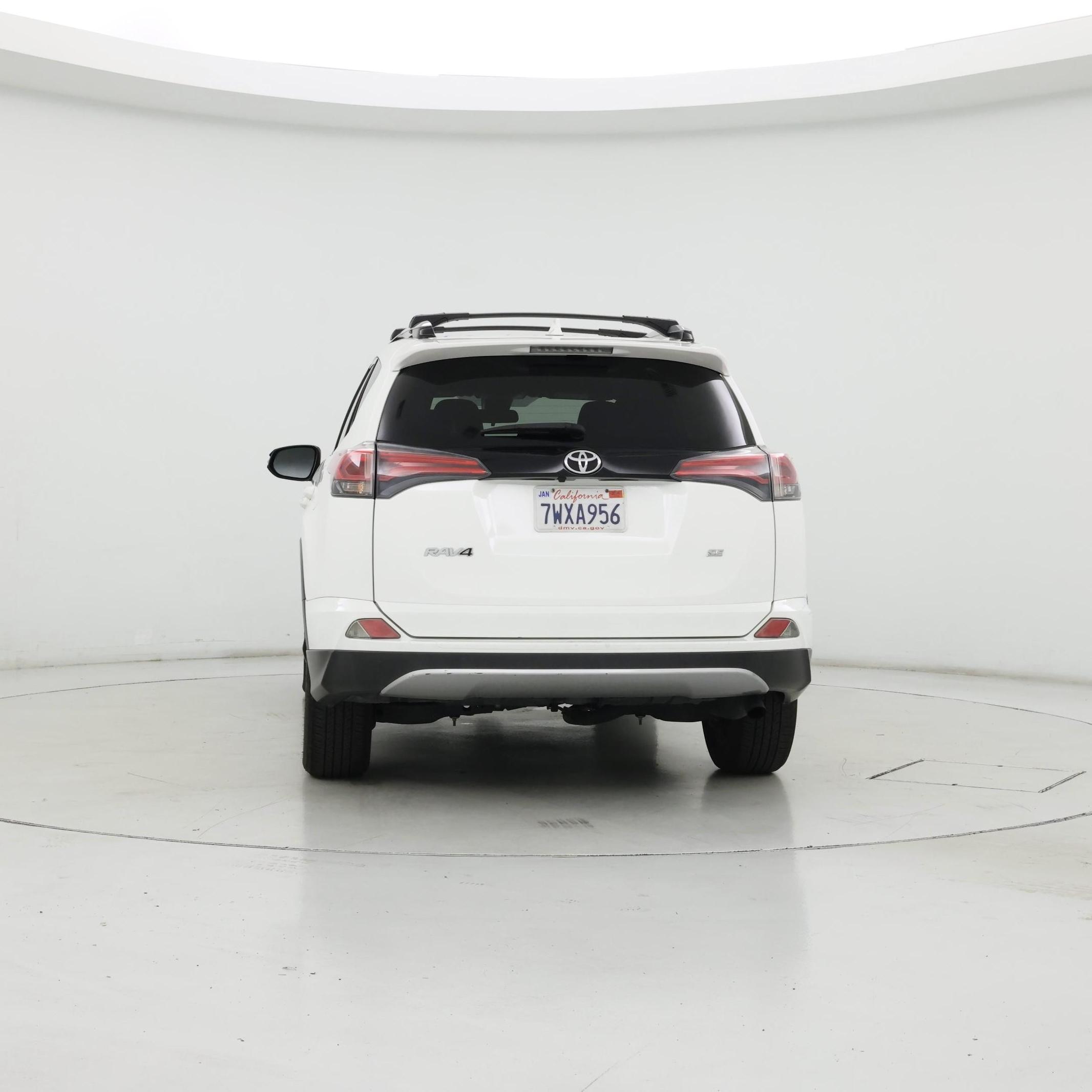 Thumbnail: 2017 Toyota RAV4 - 6