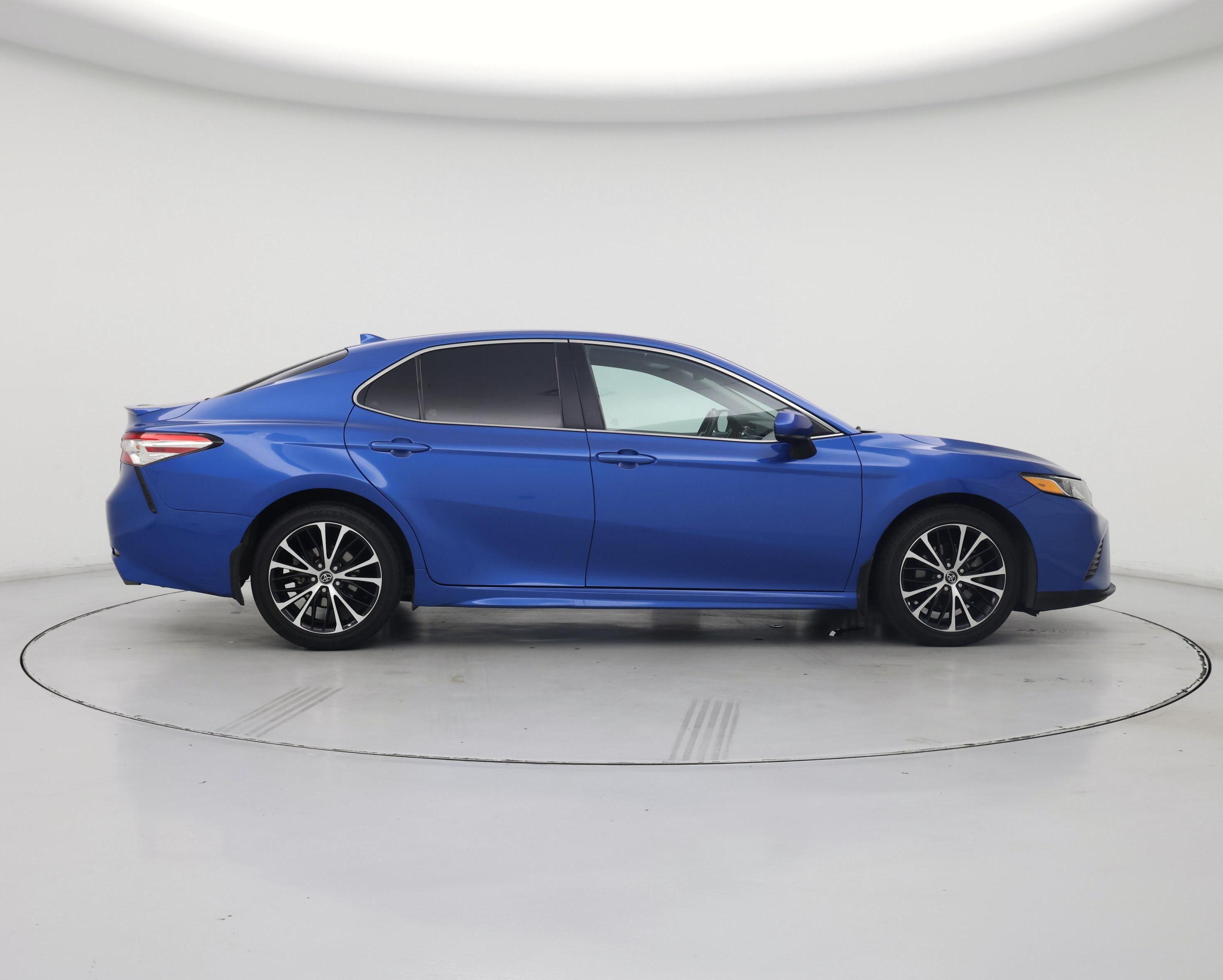Thumbnail: 2020 Toyota Camry - 7
