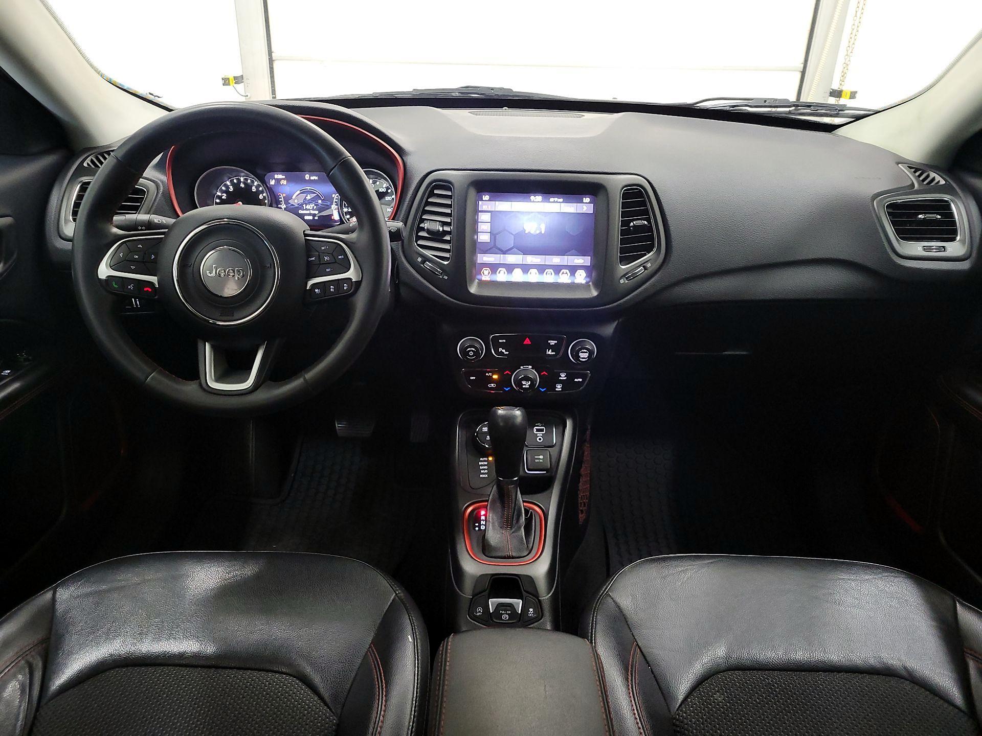 Thumbnail: 2021 Jeep Compass - 9